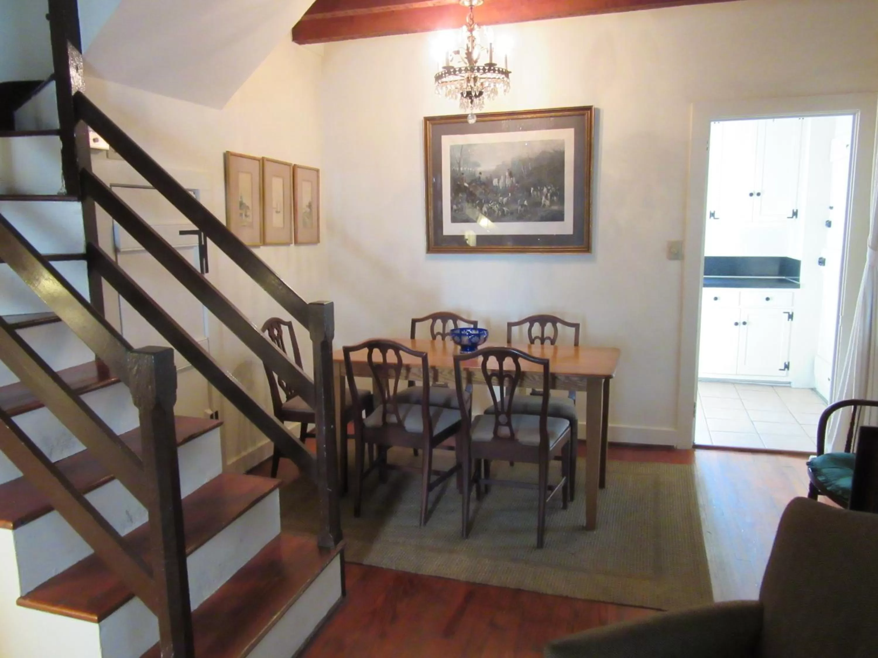 Day in Historic 86 Church Street