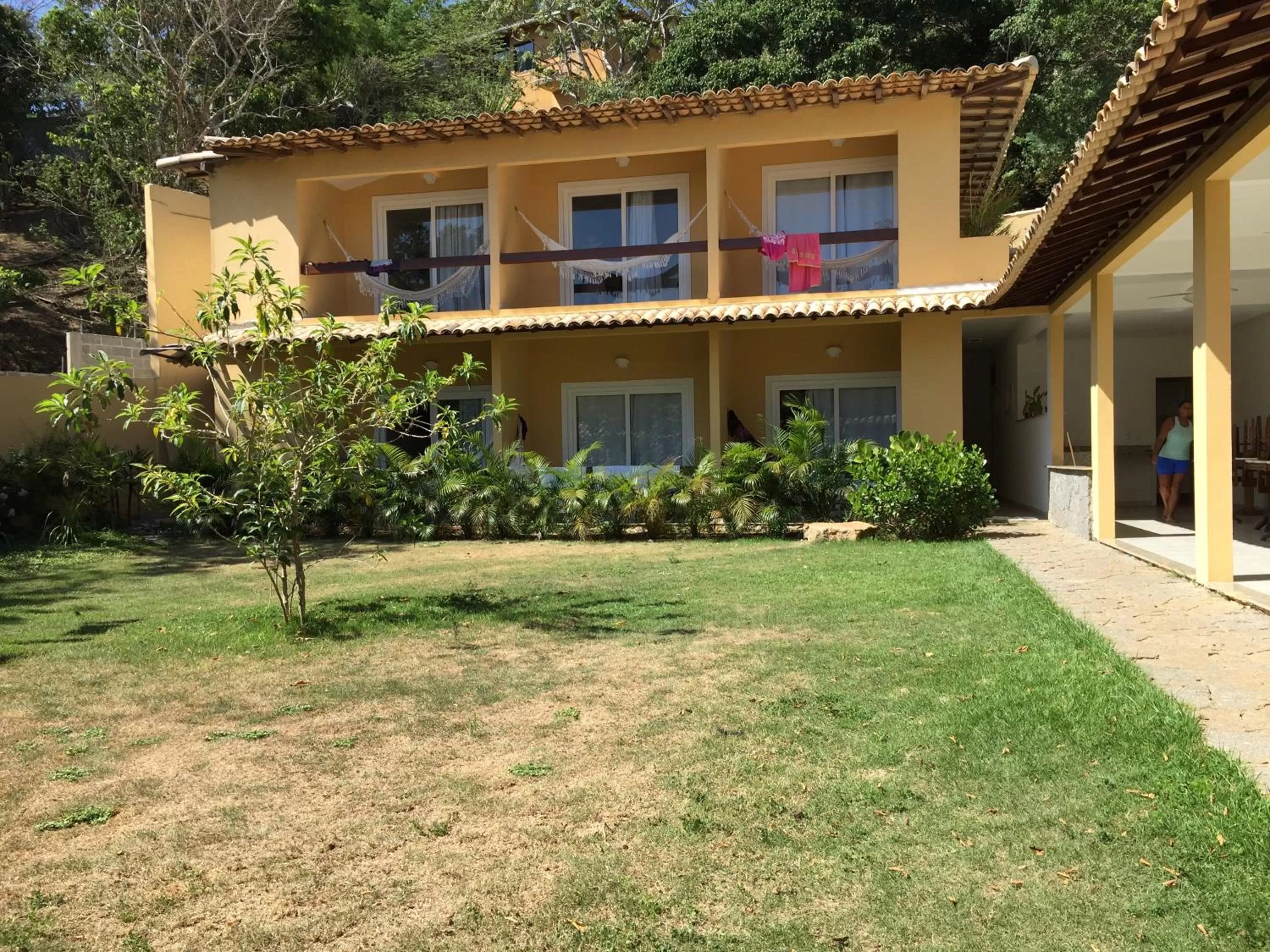 Facade/entrance, Property Building in Praia da Ferradurinha Guest House