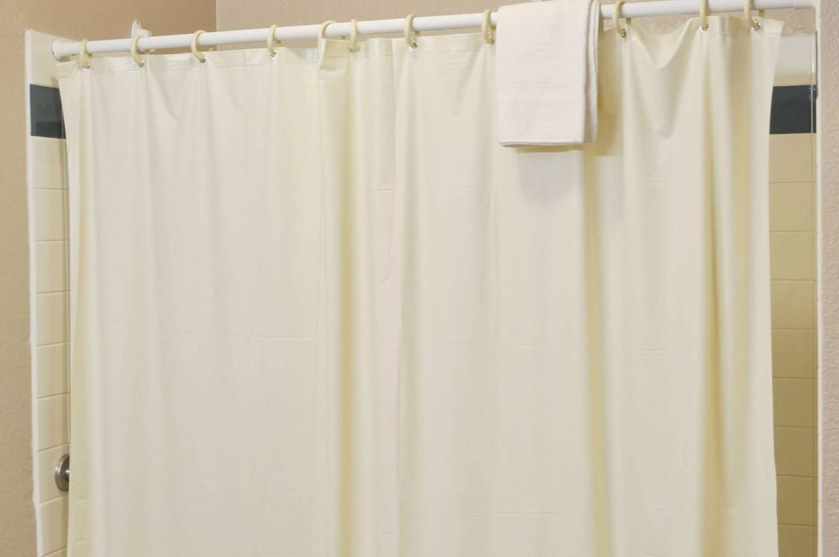 Photo of the whole room in Rodeway Inn