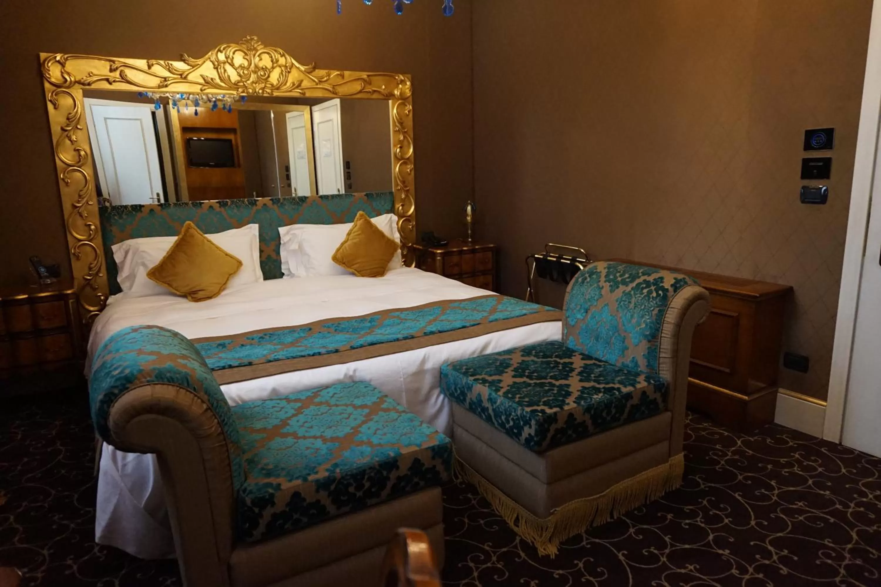 Bed in Pesaro Palace