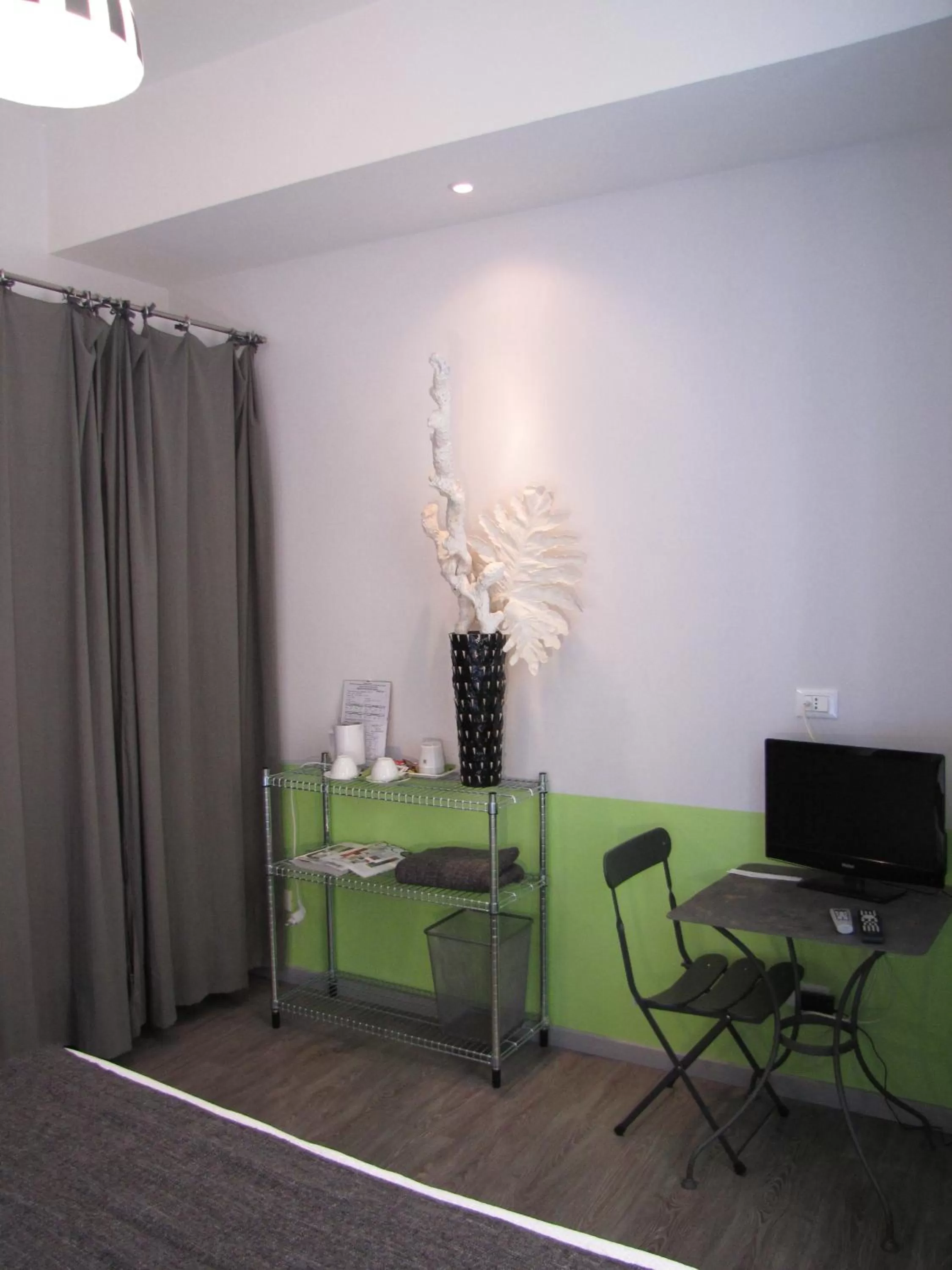 Decorative detail in Trastevere Colors