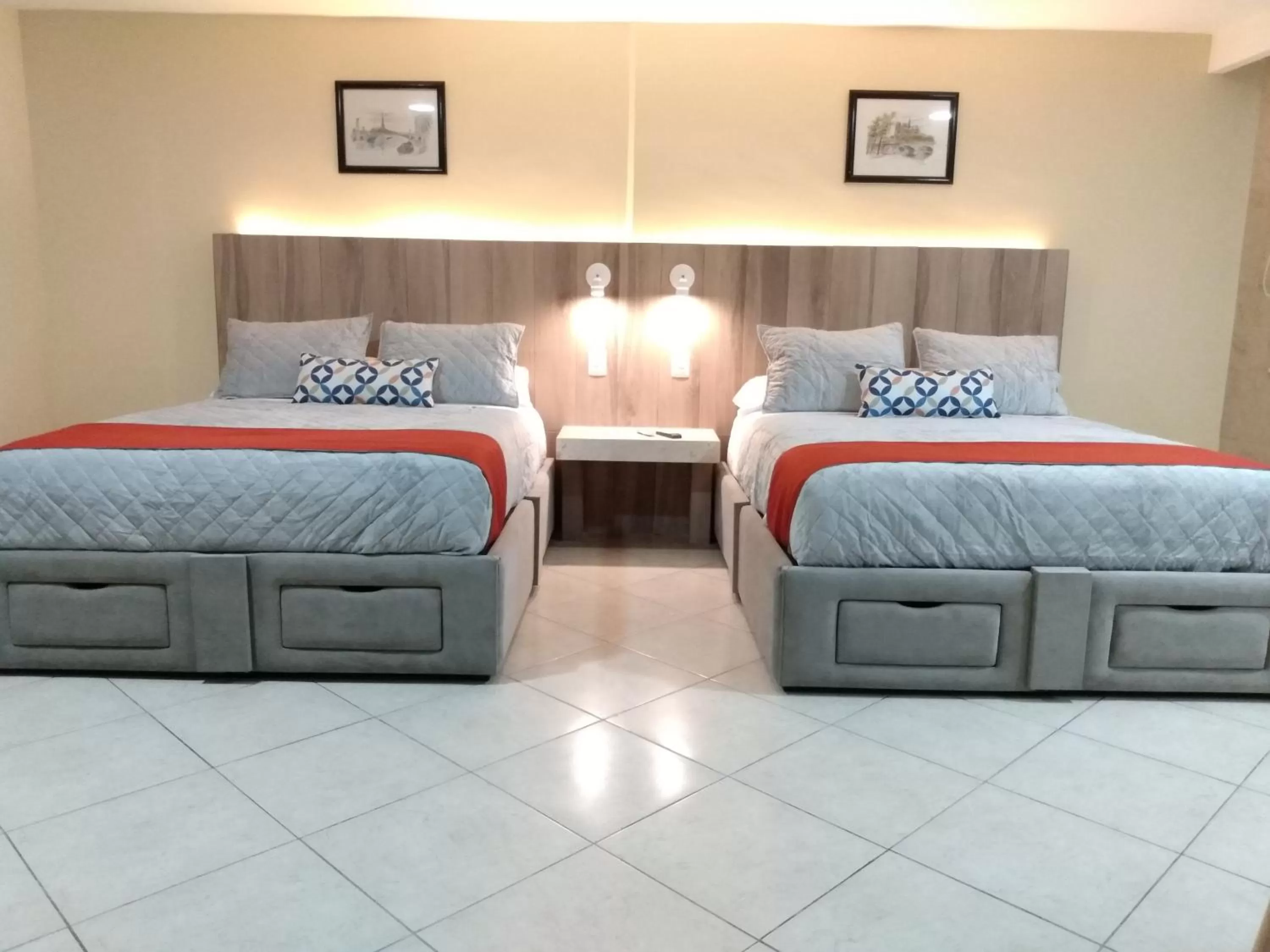 Photo of the whole room, Bed in EXECUTIROOMS VERACRUZ