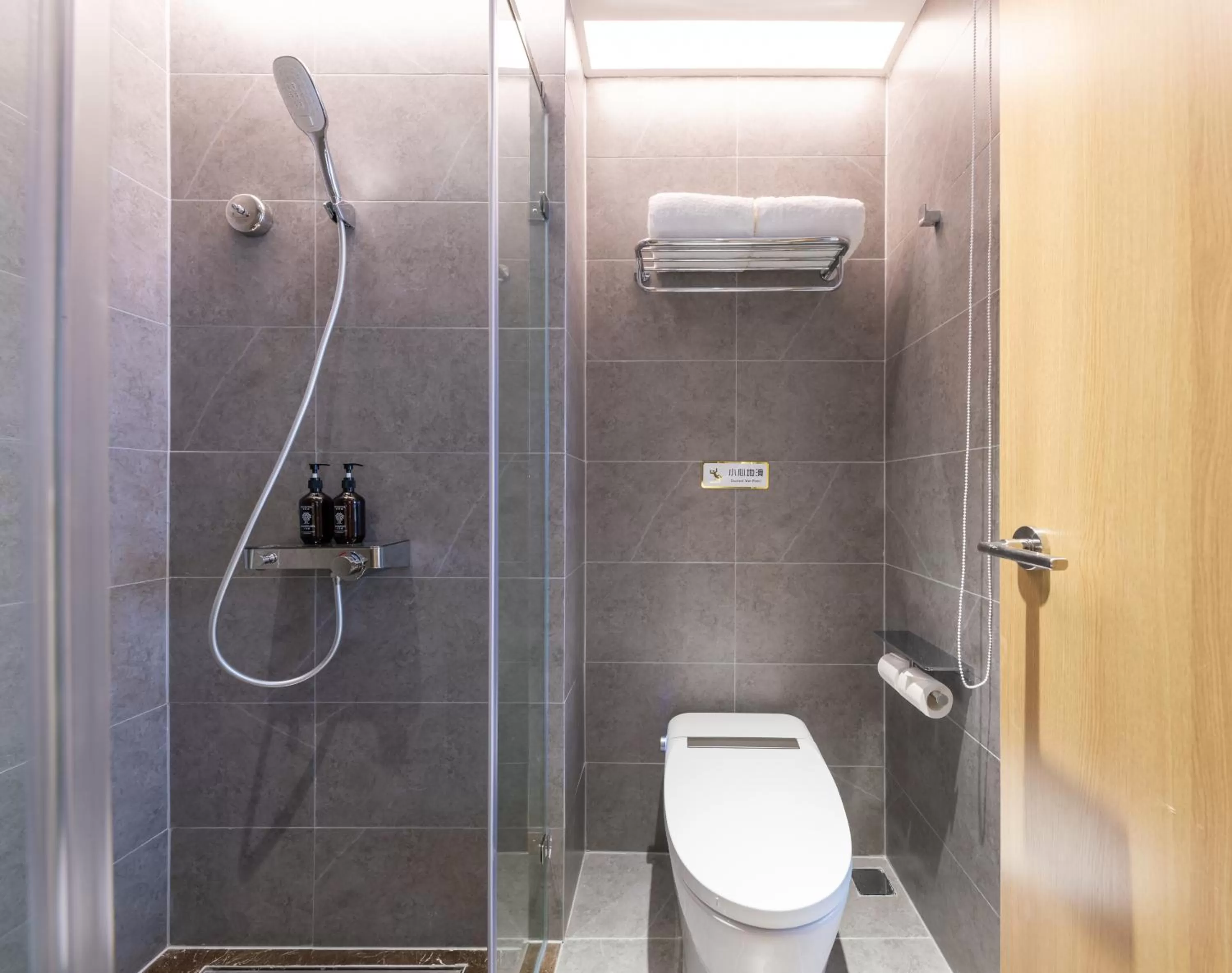 East Sacred Hotel-Beijing Tiananmen Square,the Forbidden City,Wangfujing Street