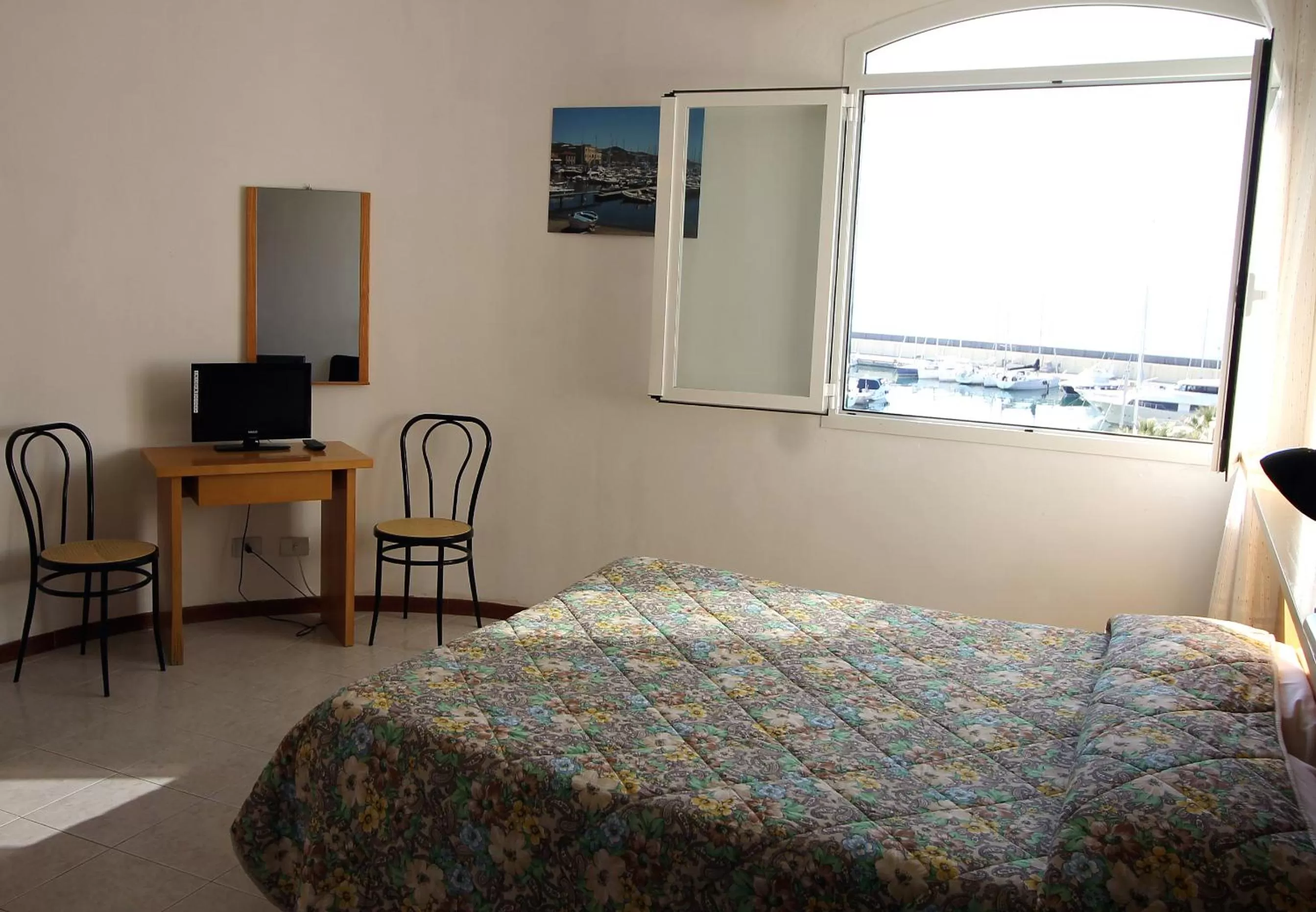 Bed in Albergo Ristorante Lucciola