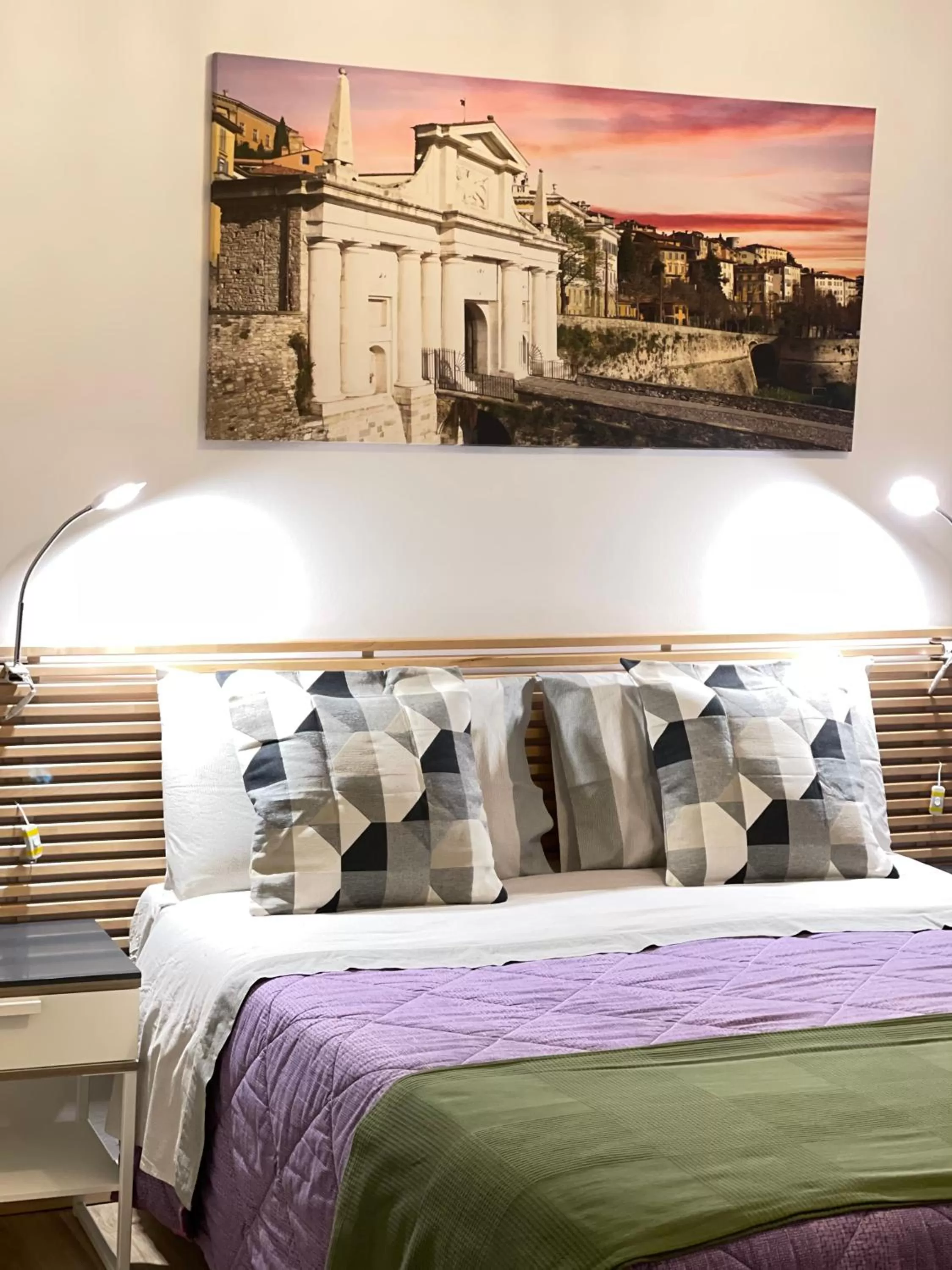 Bed in Smart House Rental Rooms FREE PARKING