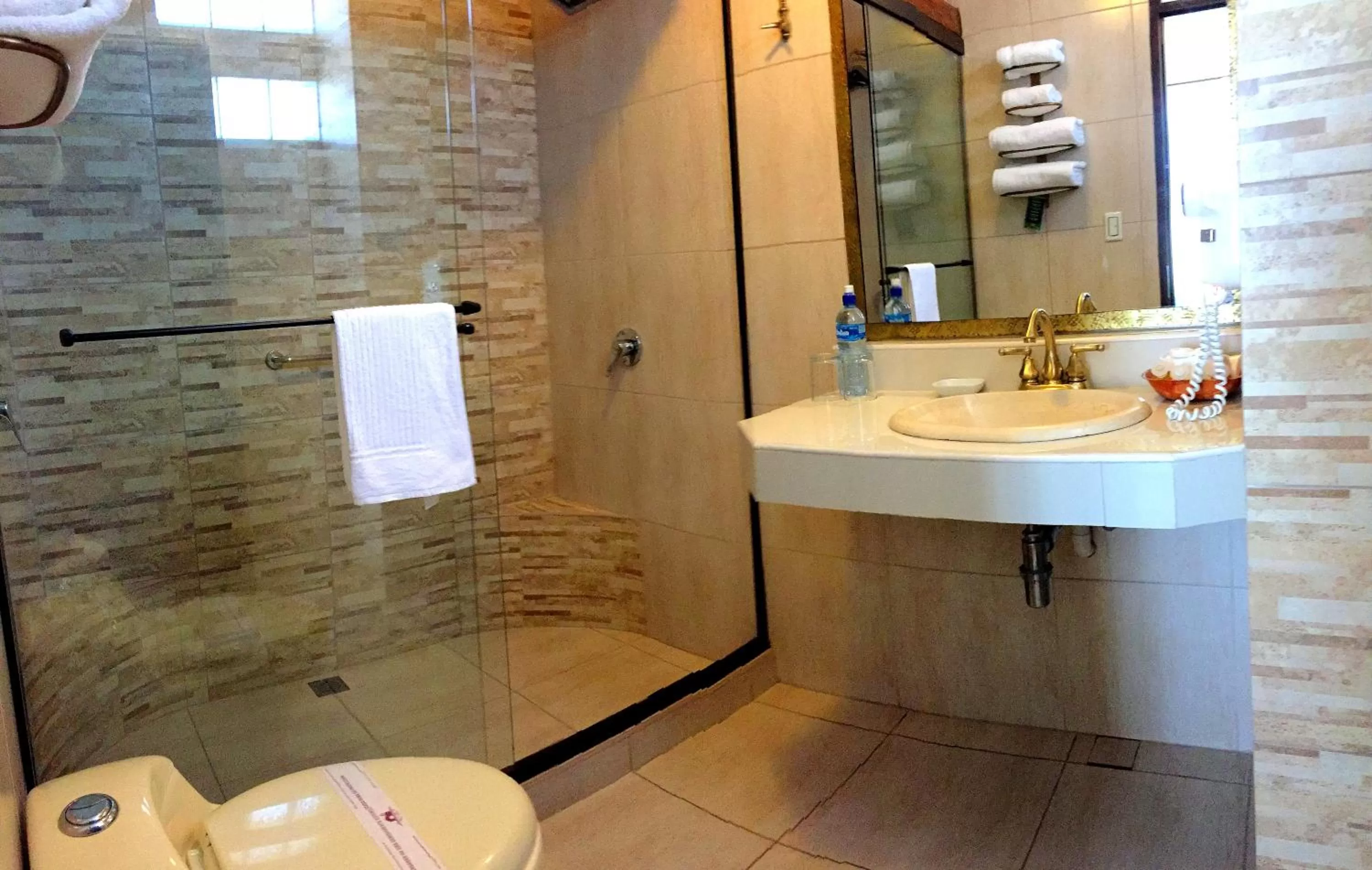 Shower in Mi Pueblo Samary Hotel Boutique