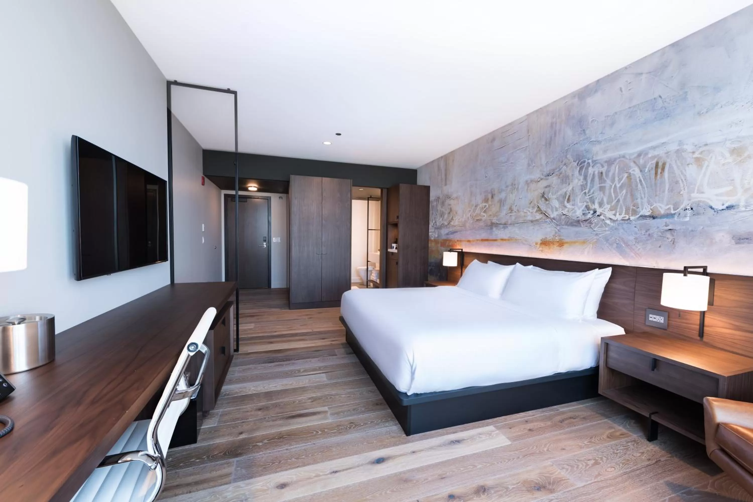 TV and multimedia, Bed in The Hotel & Athletic Club at Midtown