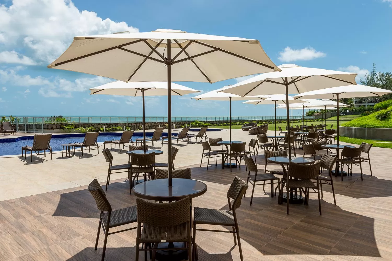 Swimming pool in Hotel Senac Barreira Roxa