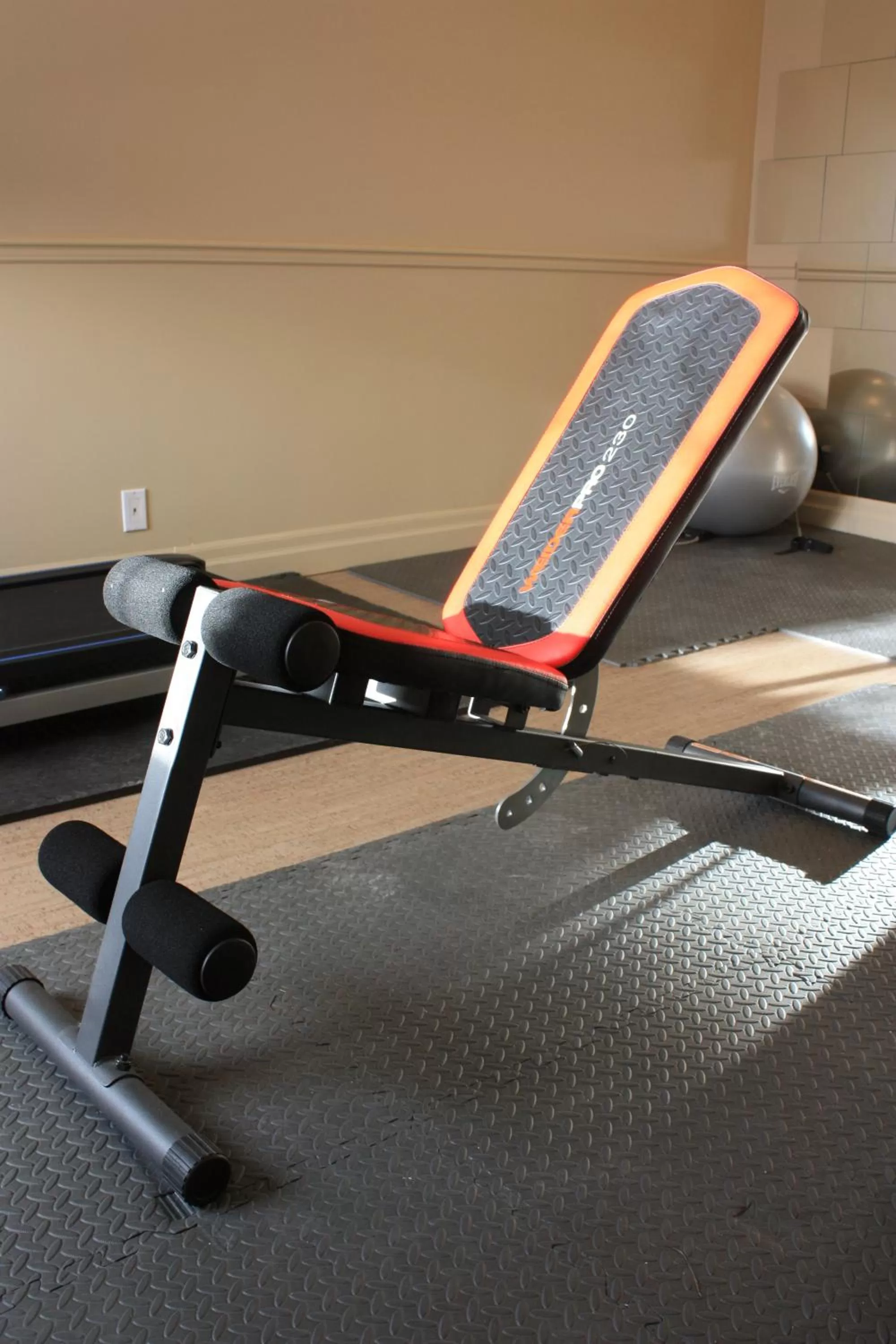 Fitness centre/facilities in Days Inn by Wyndham Berthierville