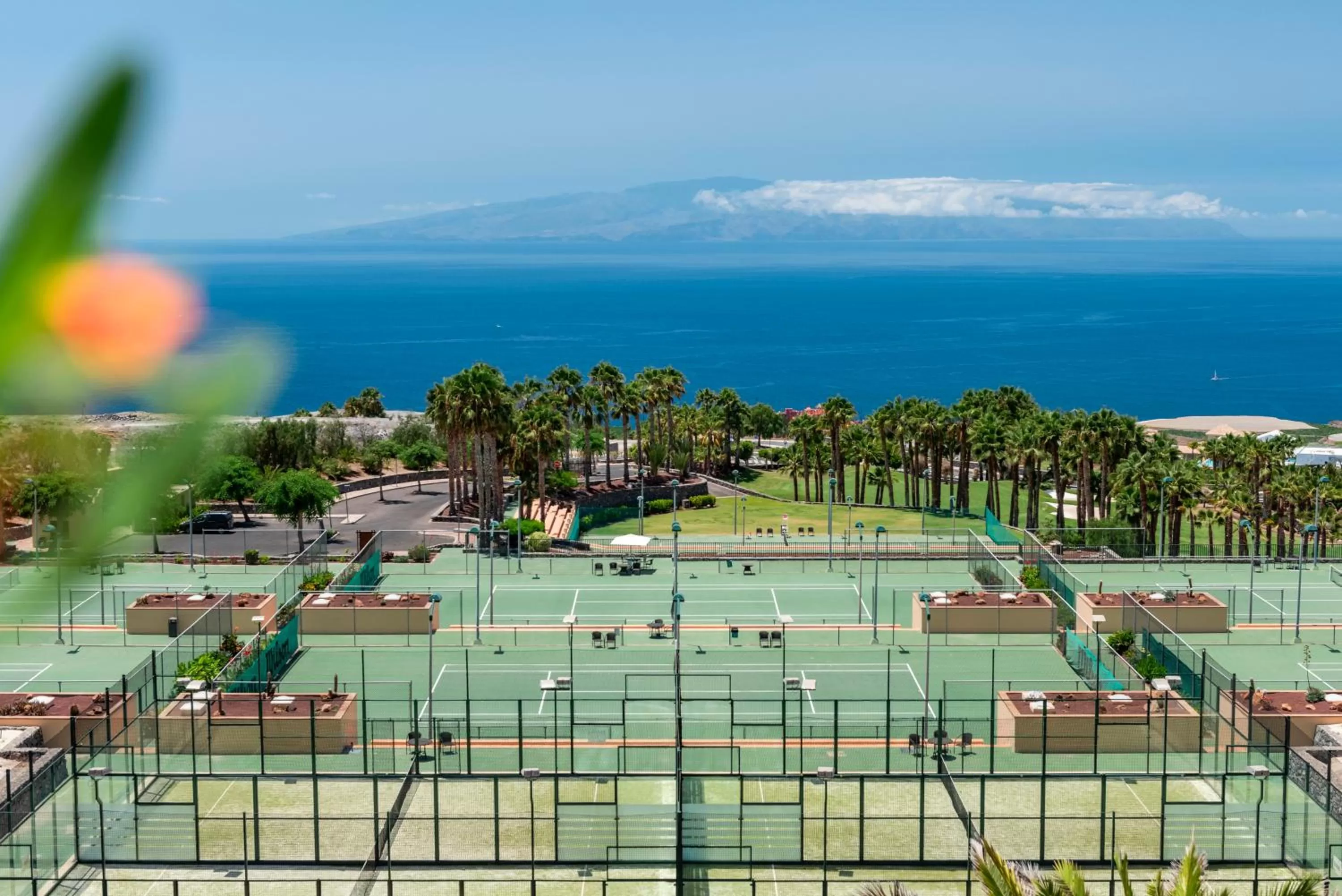 Tennis court in Los Jardines de Abama Suites & Villas