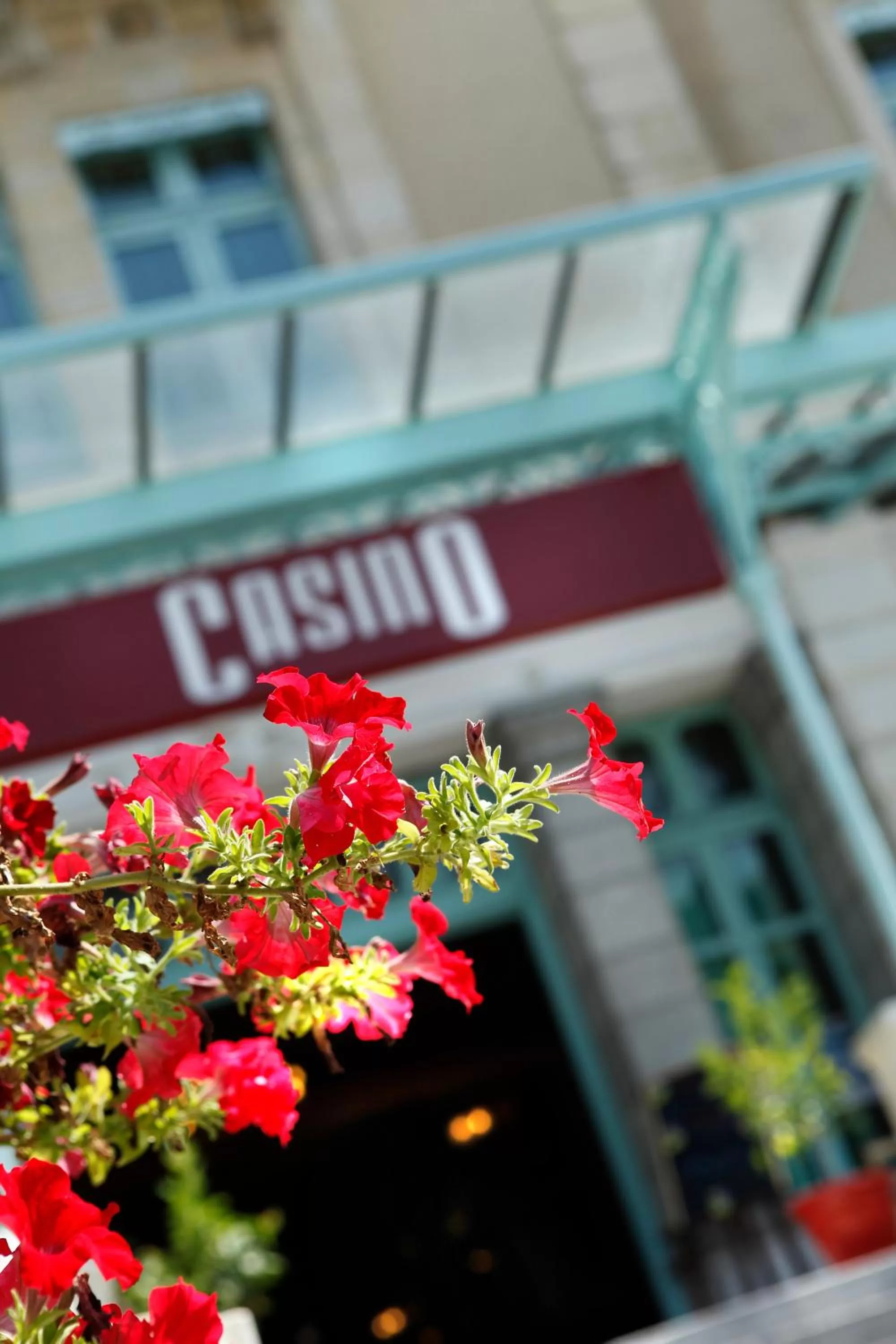 Facade/entrance in Hôtel du Parc
