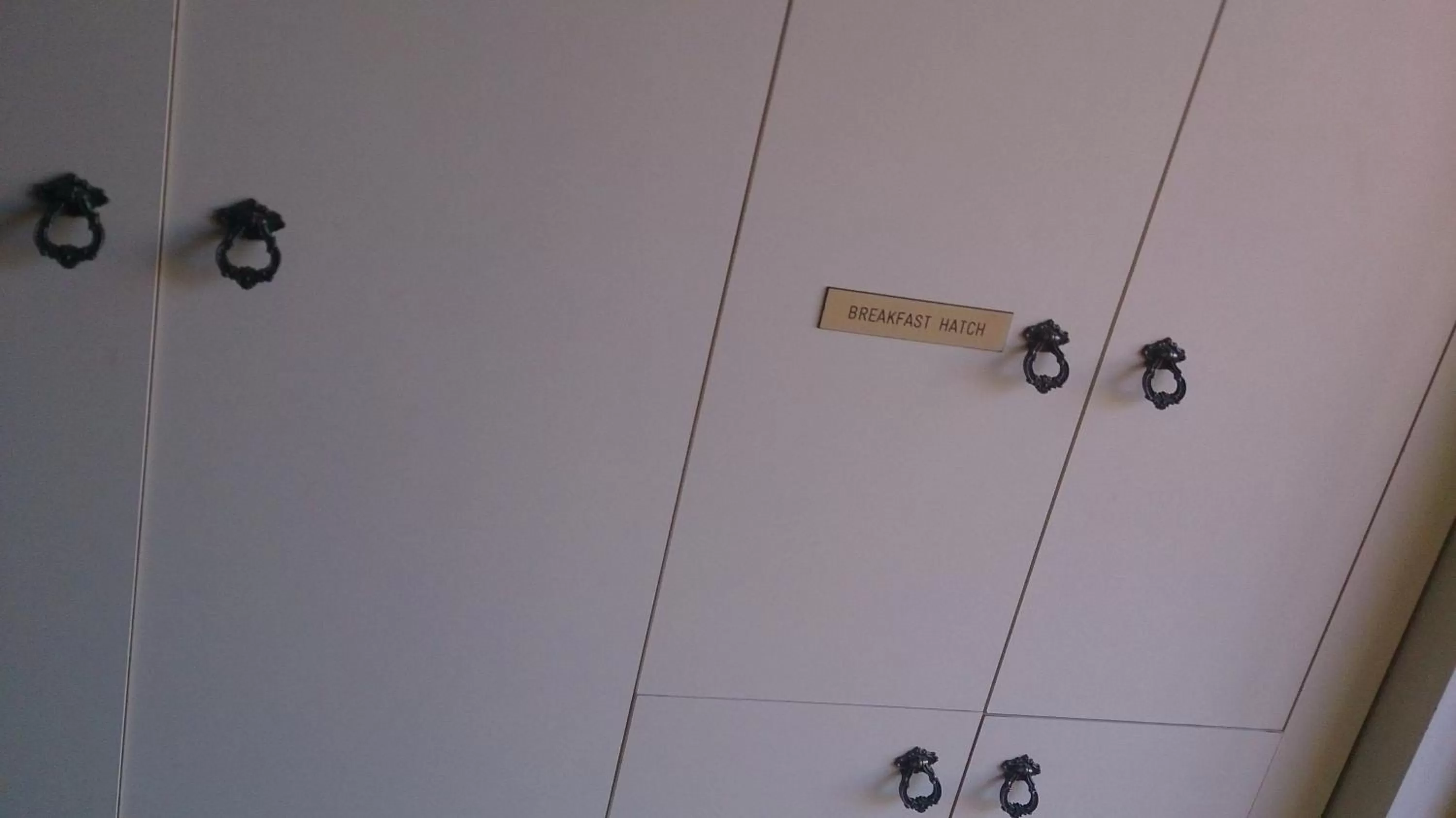 Breakfast in Australian Heritage Motor Inn