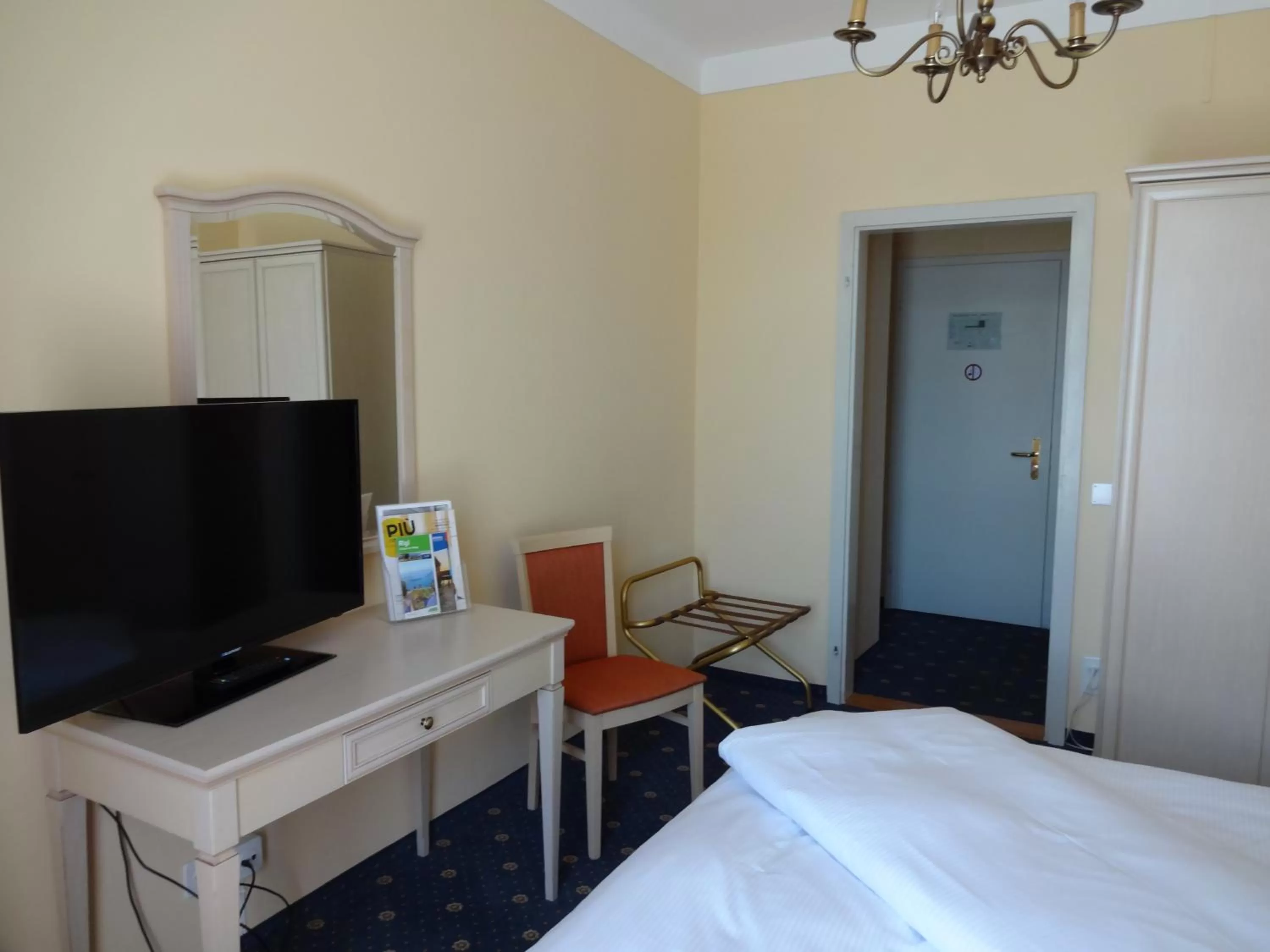 TV and multimedia in Hotel Schweizerhof