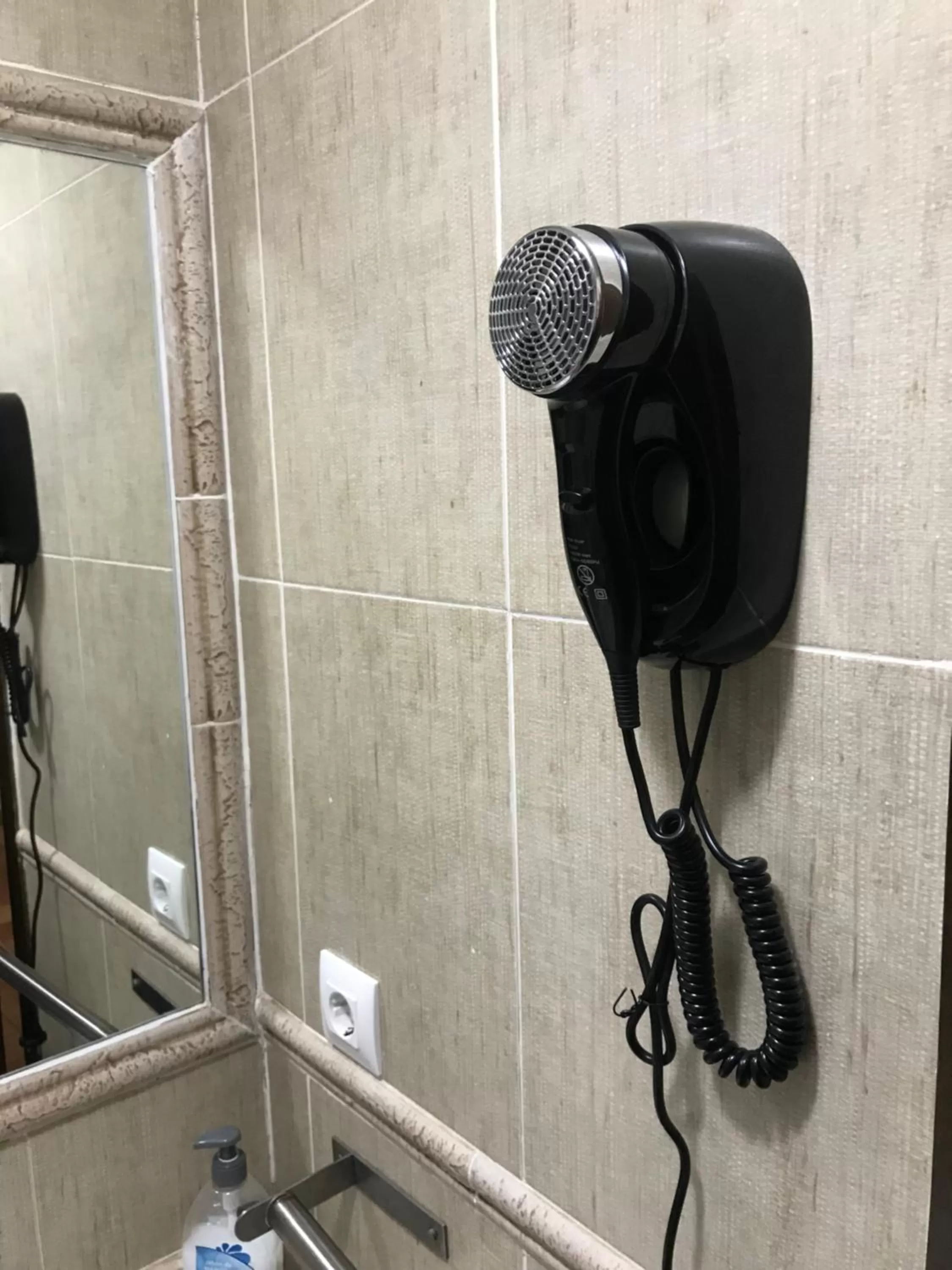 Bathroom in Hotel Cervantes