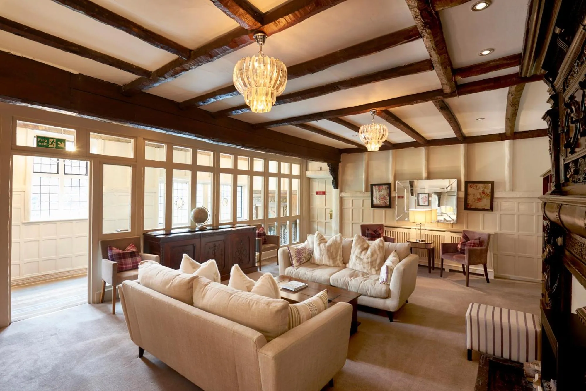 Lounge or bar in The Manor Elstree