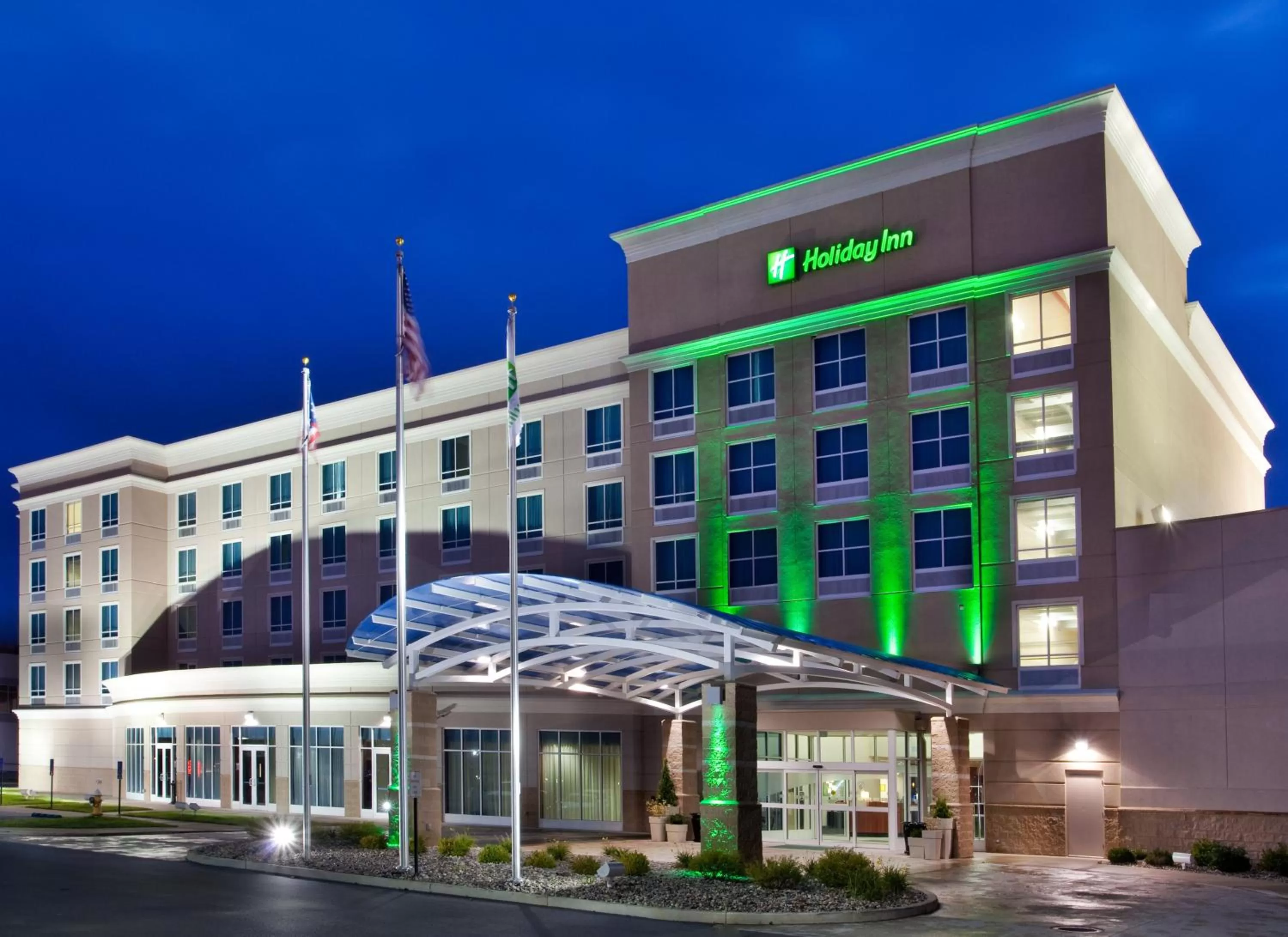 Property building in Holiday Inn Toledo - Maumee I-80/90 by IHG