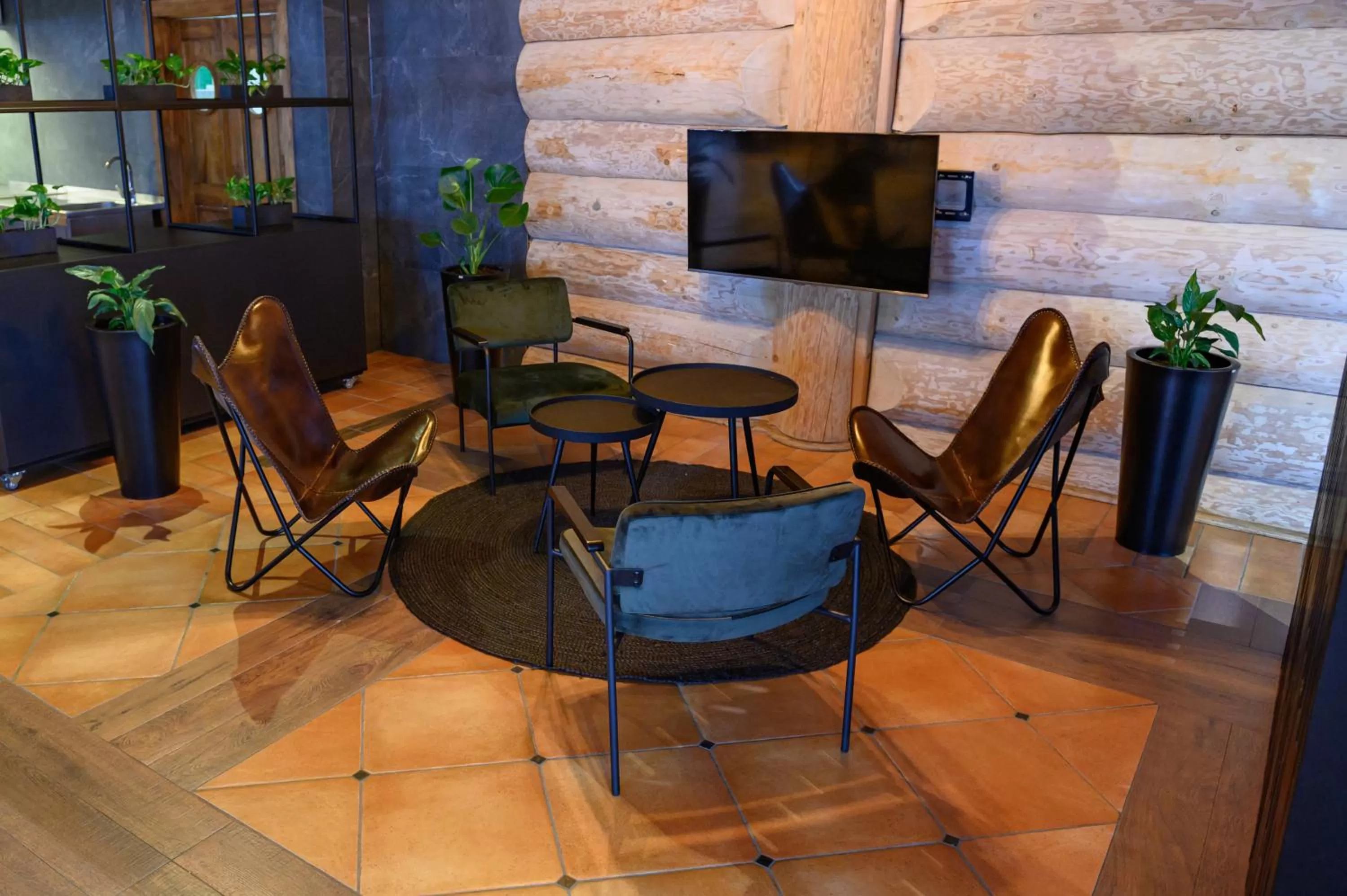 Restaurant/places to eat in Hotel Picaro Stok