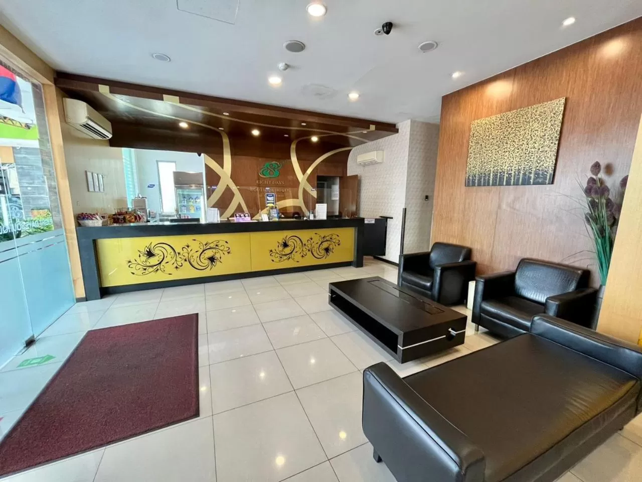 Eight Days Boutique Hotel - Impian Emas