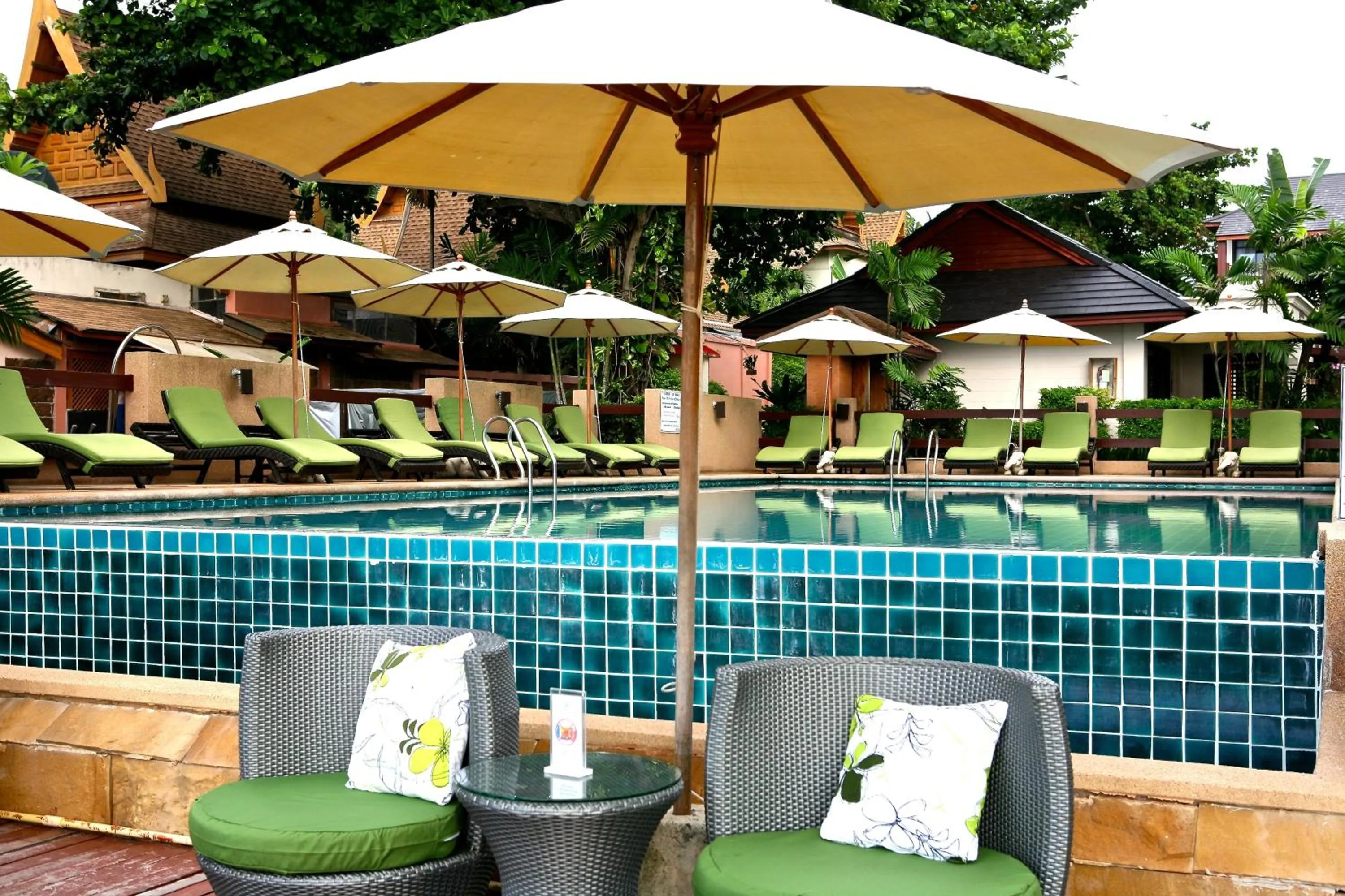 Swimming pool in Samui Jasmine Resort - SHA Plus