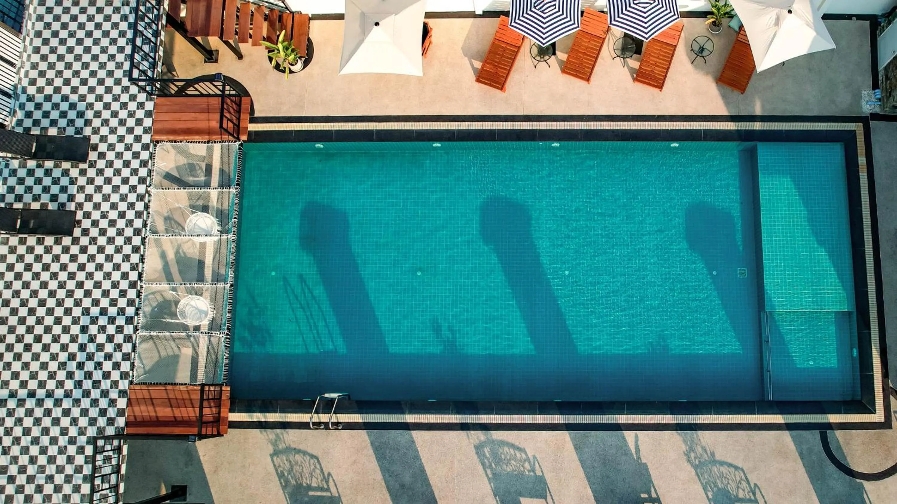 Swimming pool in Blue Sky Residence Airport
