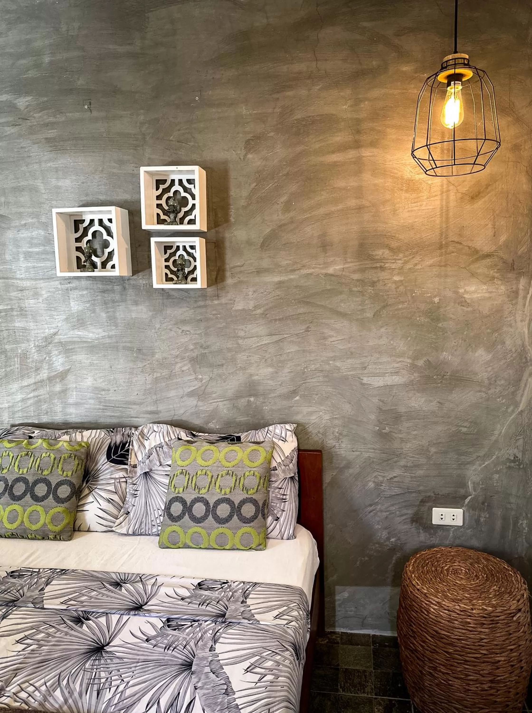 Photo of the whole room in Alona Pawikan