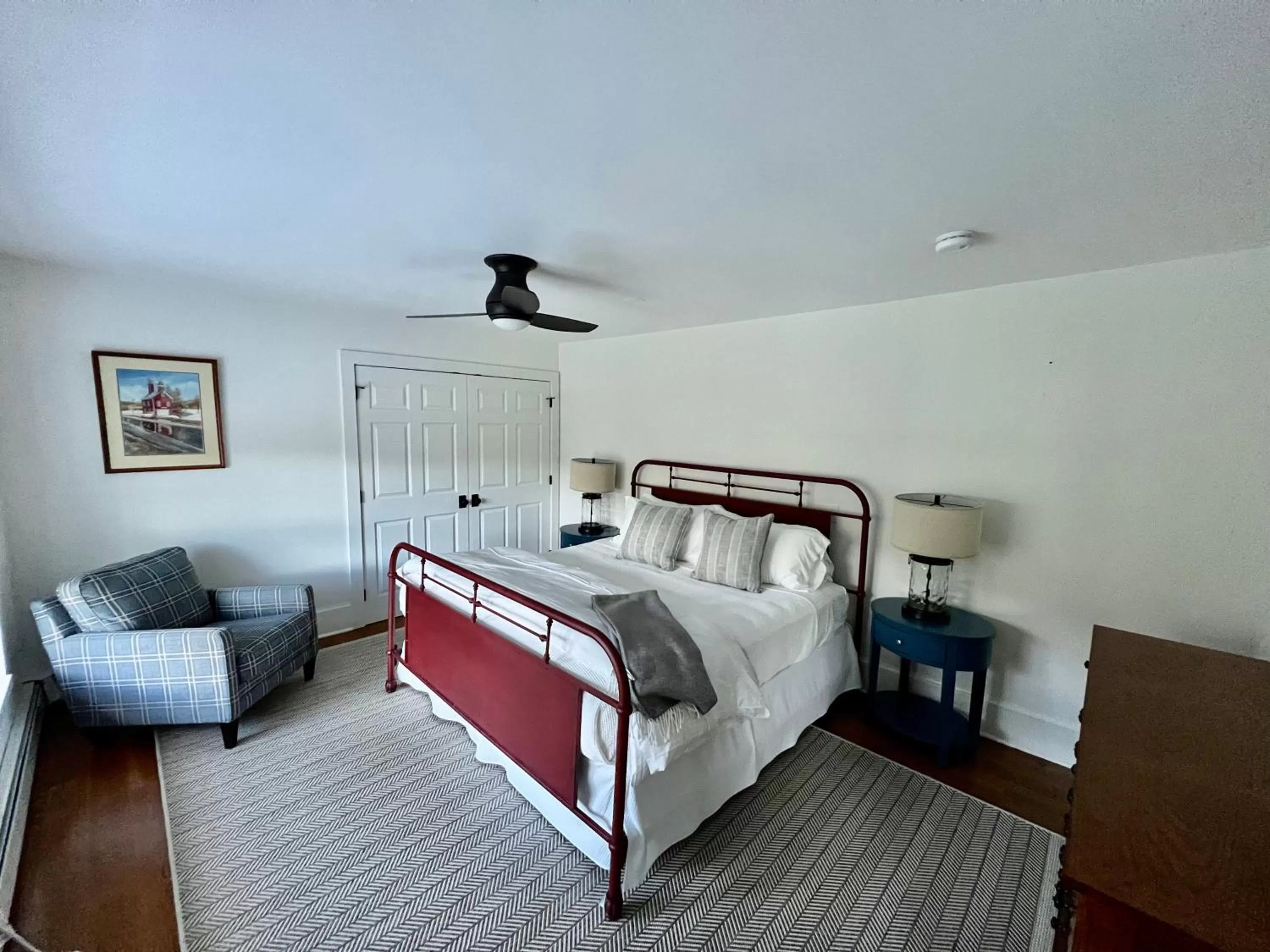 Bed in Hill Farm Inn - Manchester