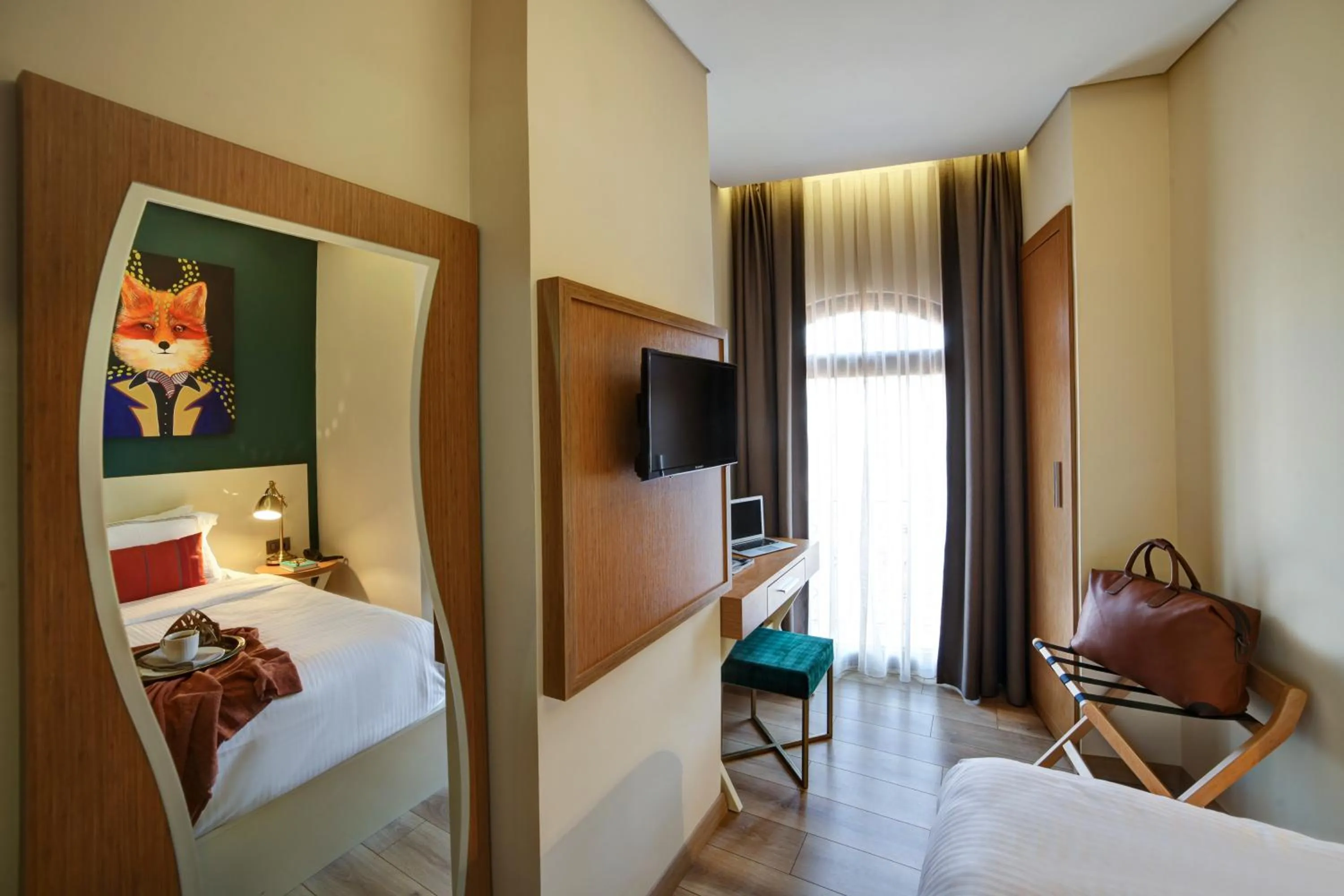 TV and multimedia, Bed in The Fox Hotel