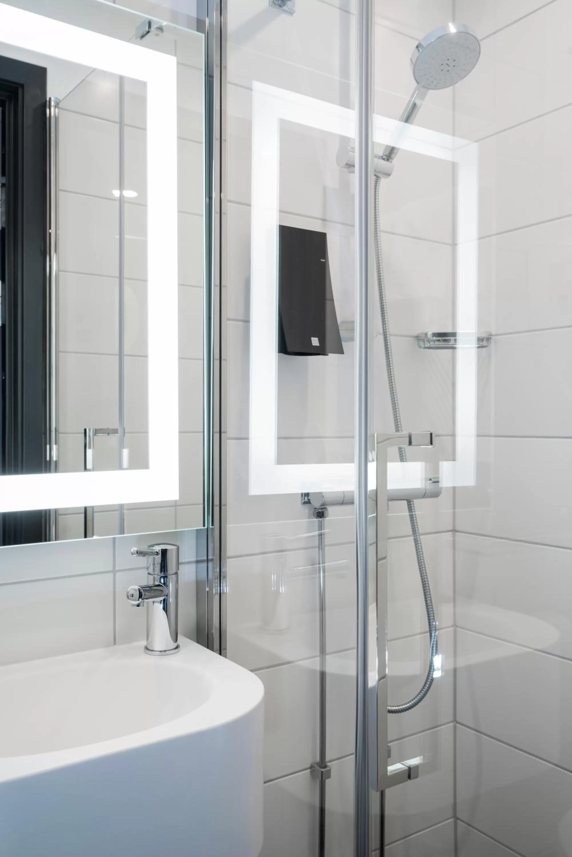 Shower in Thon Hotel Astoria