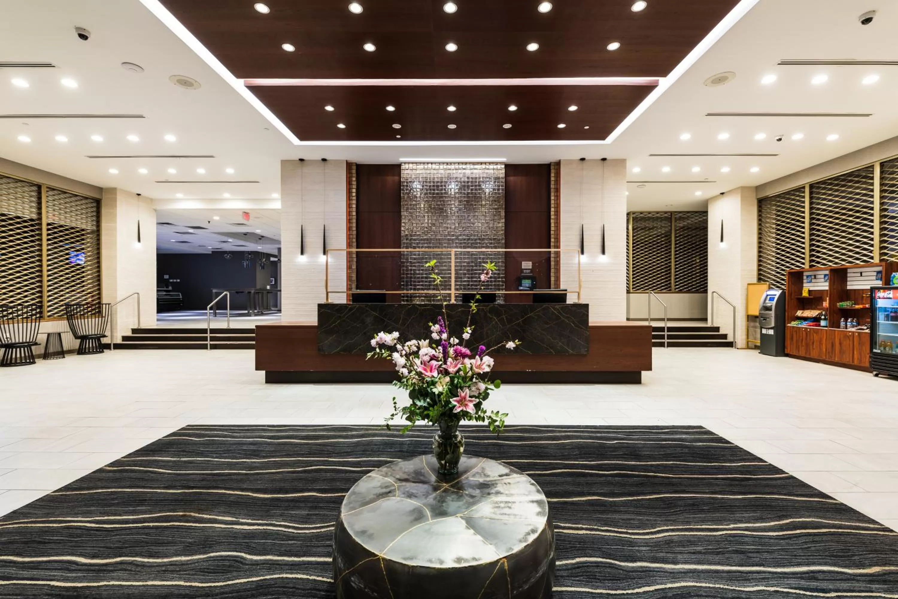 Lobby or reception in APA Hotel Woodbridge