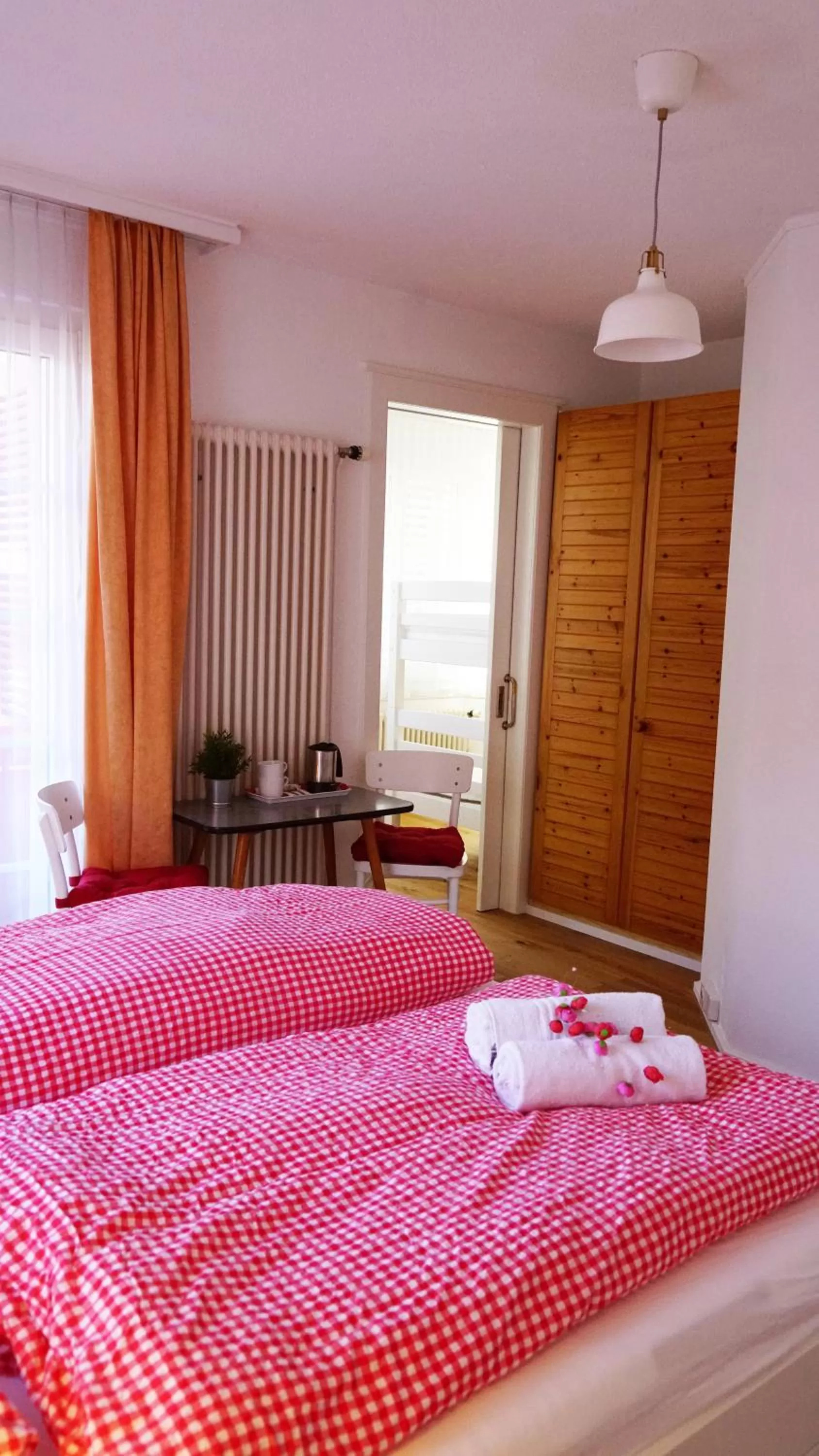 Photo of the whole room, Bed in Adventure Guesthouse Interlaken