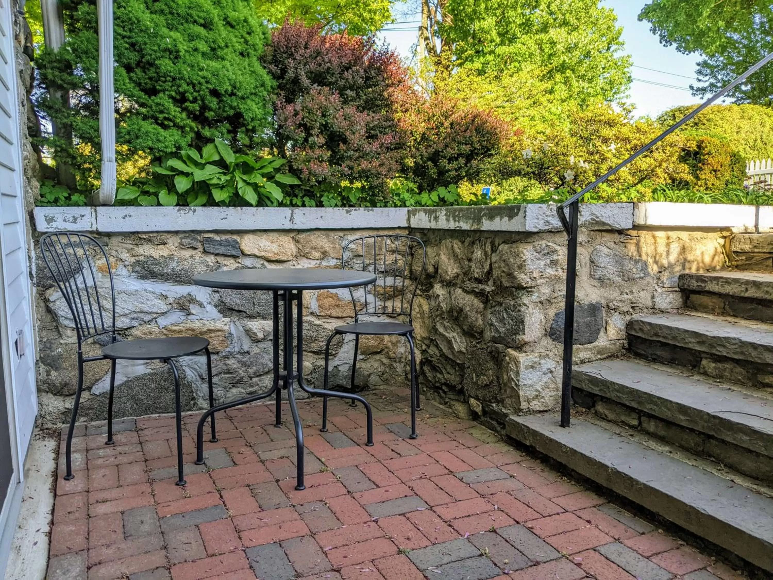 Patio in Stanton House Inn