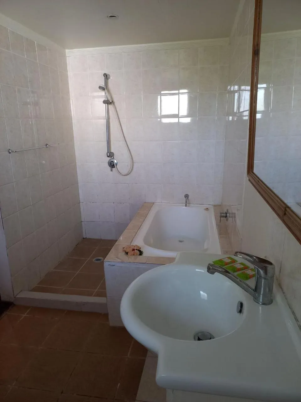 Bathroom in Bamboo Backpackers