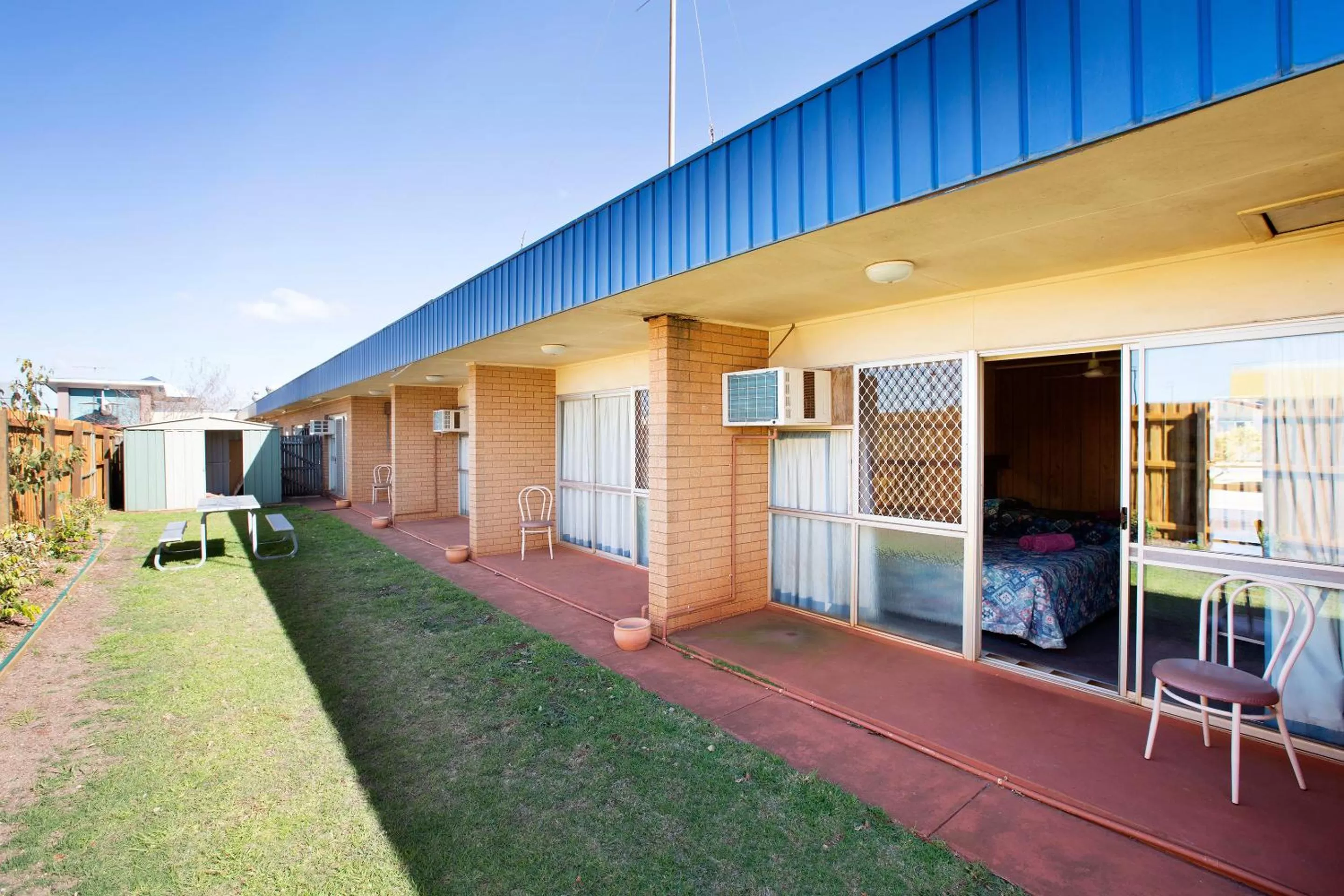Facade/entrance in Wilsonton Hotel Toowoomba