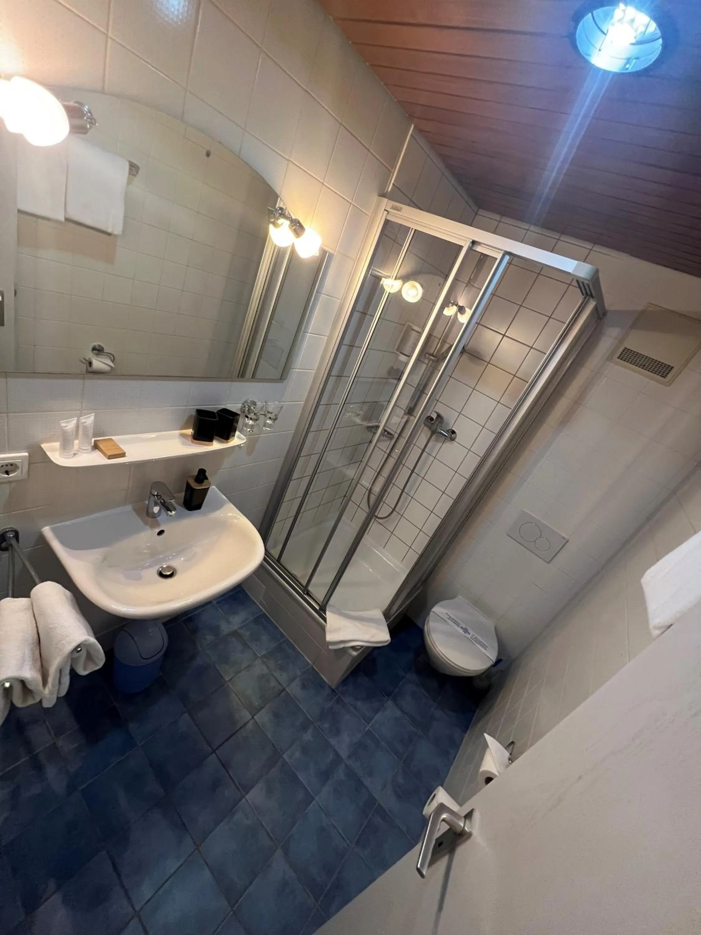 Bathroom in Hotel Bitzer Backnang