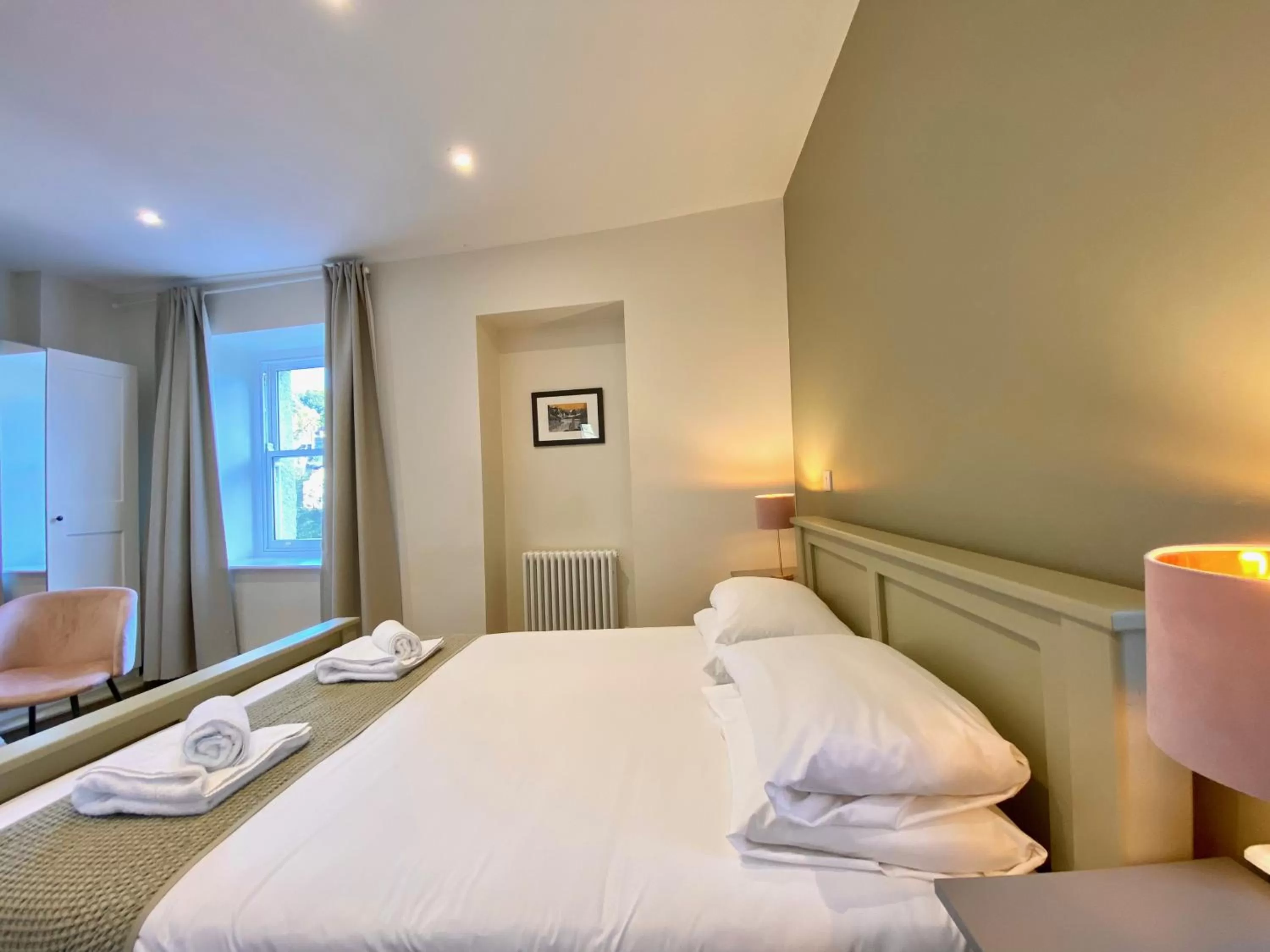 Bedroom, Bed in Riverbanc