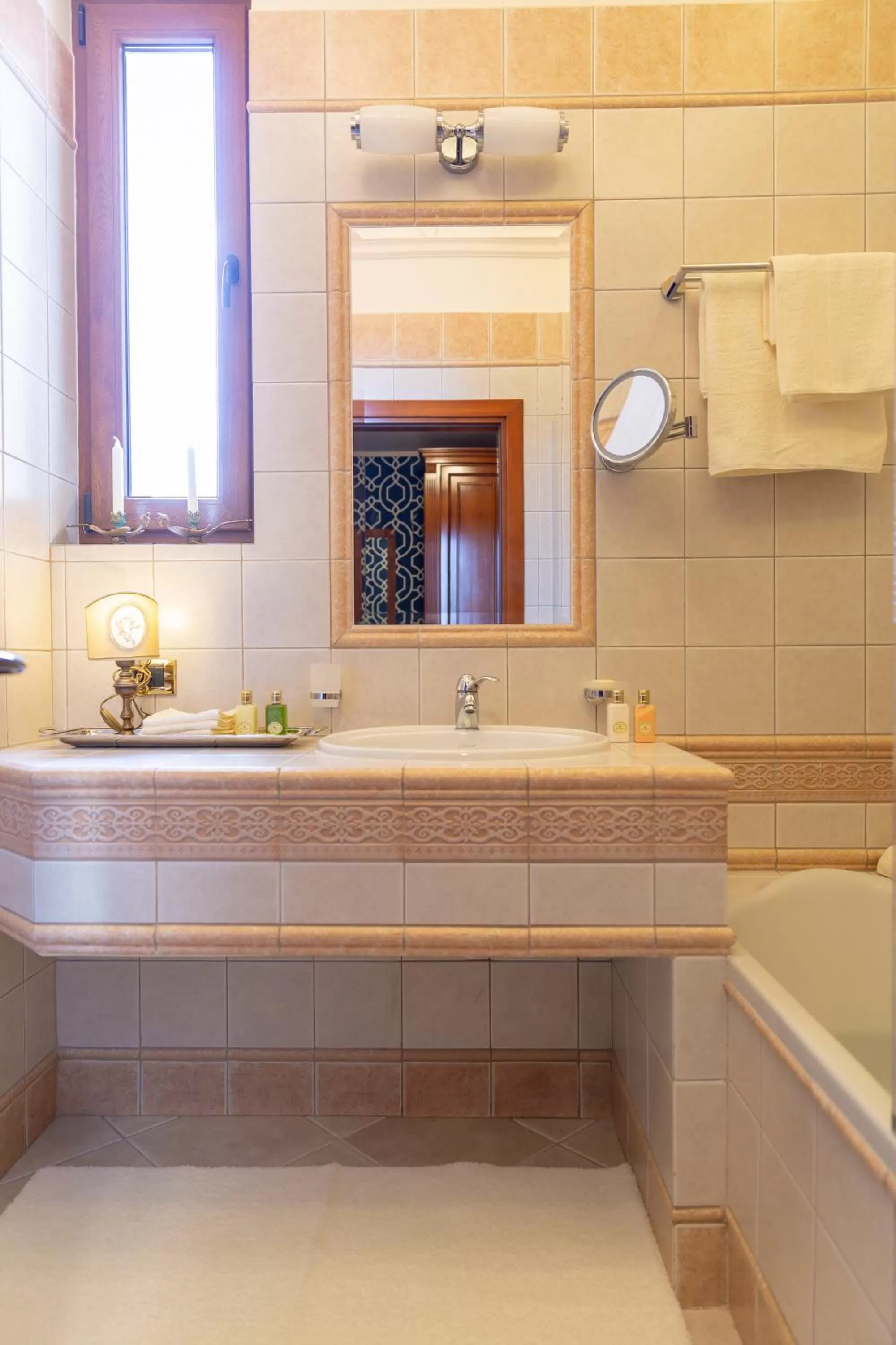 Bathroom in Suter Palace Heritage Boutique Hotel