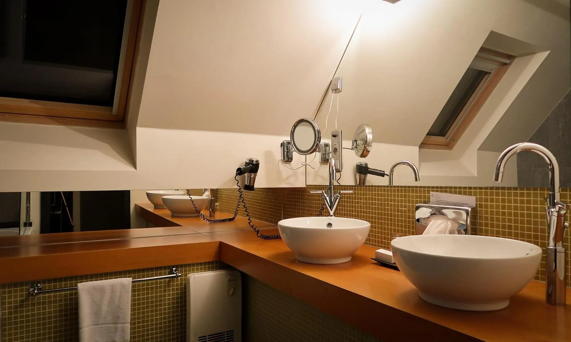 Bathroom in Hotel Van Eyck