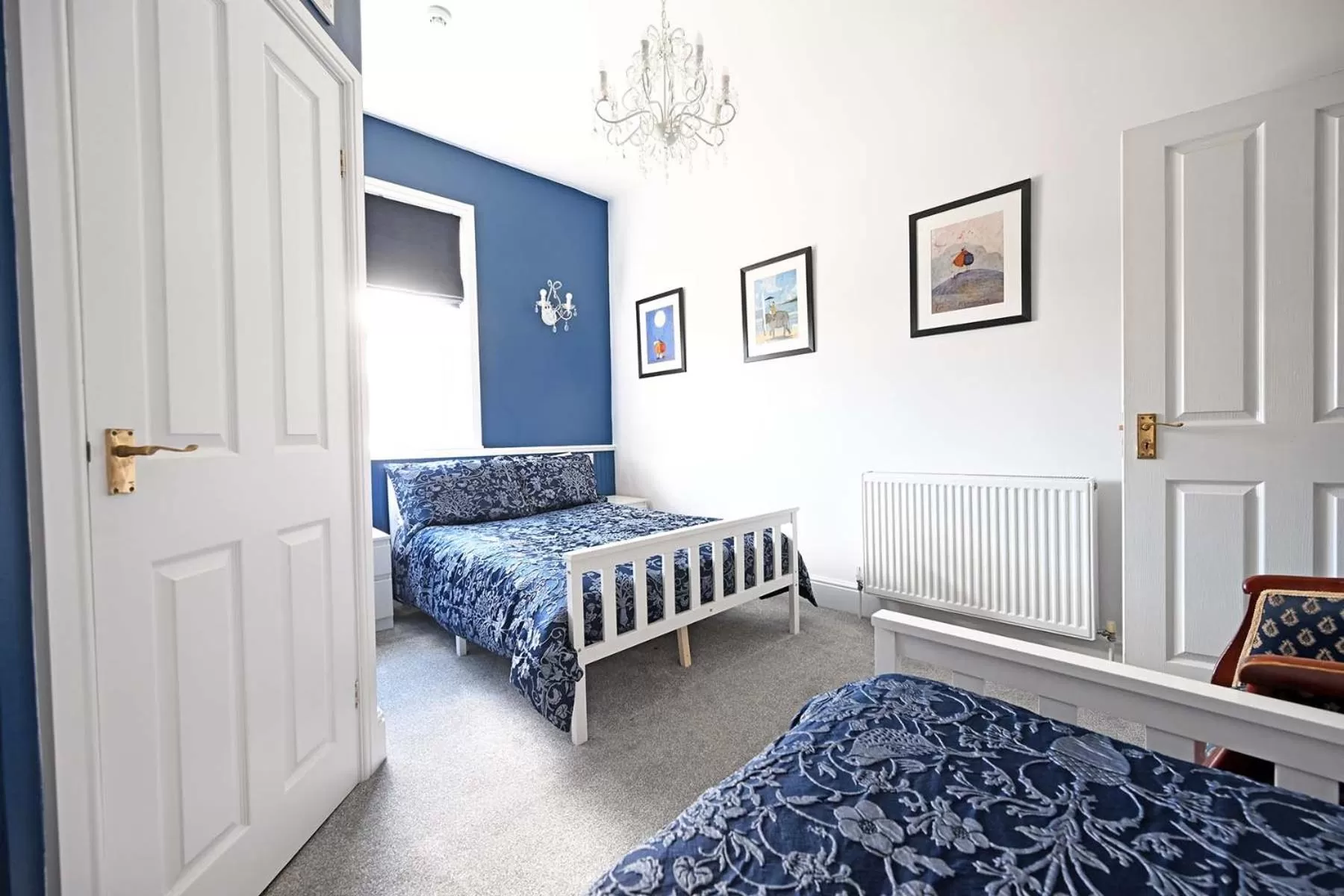 Bedroom, Bed in The Hathaways