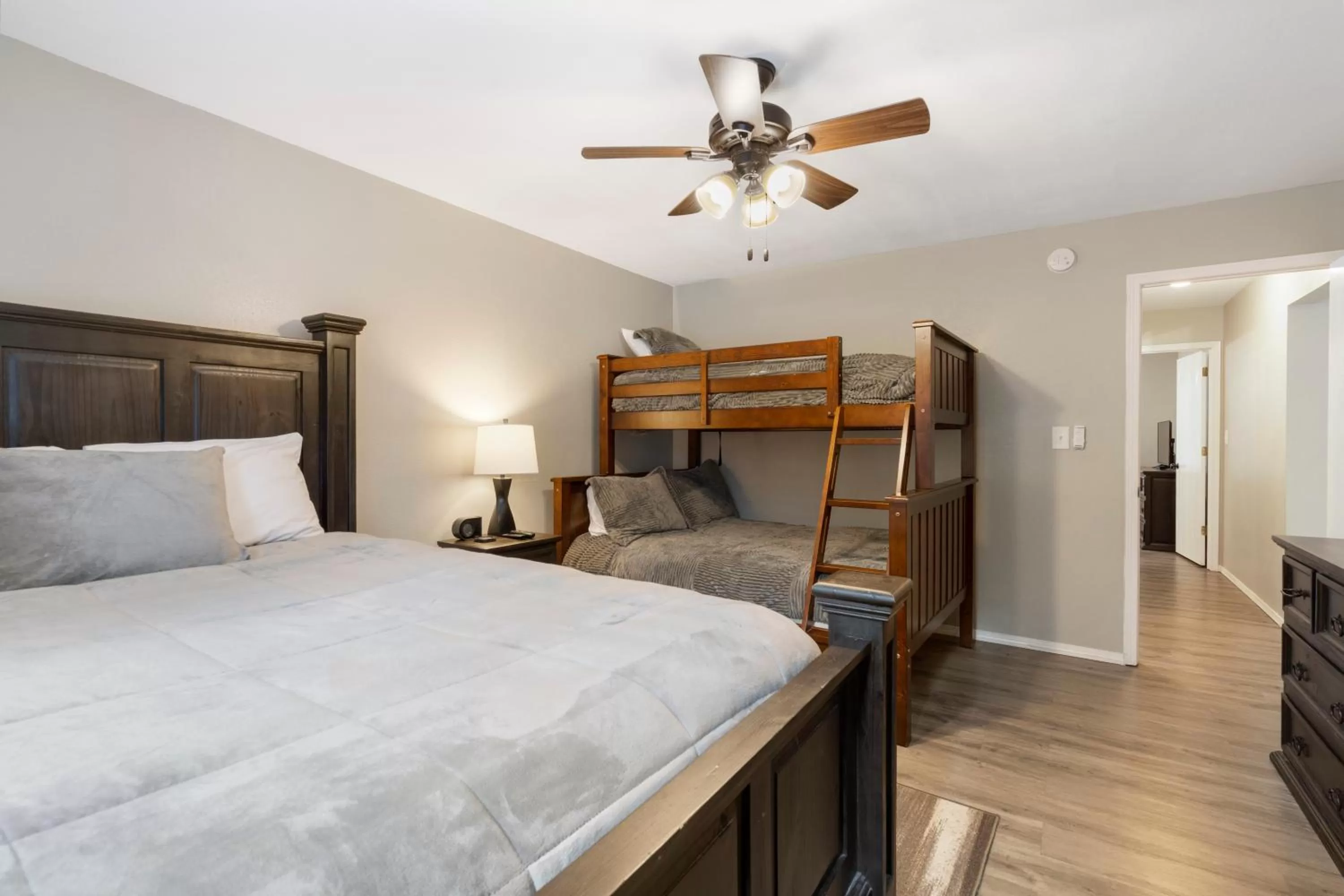 Bedroom, Bed in Table Rock Resorts at Indian Point