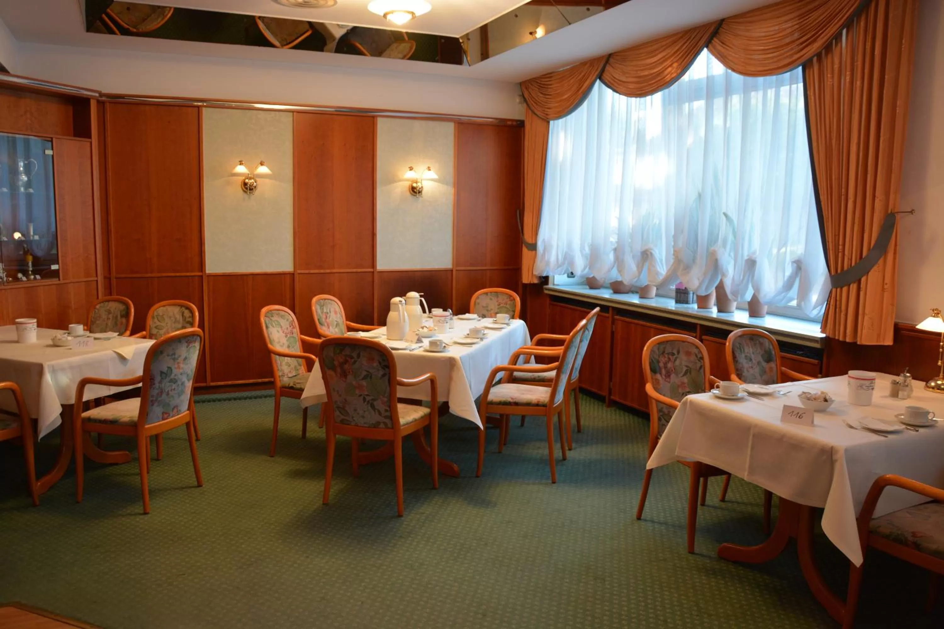 Breakfast in Hotel Meyn