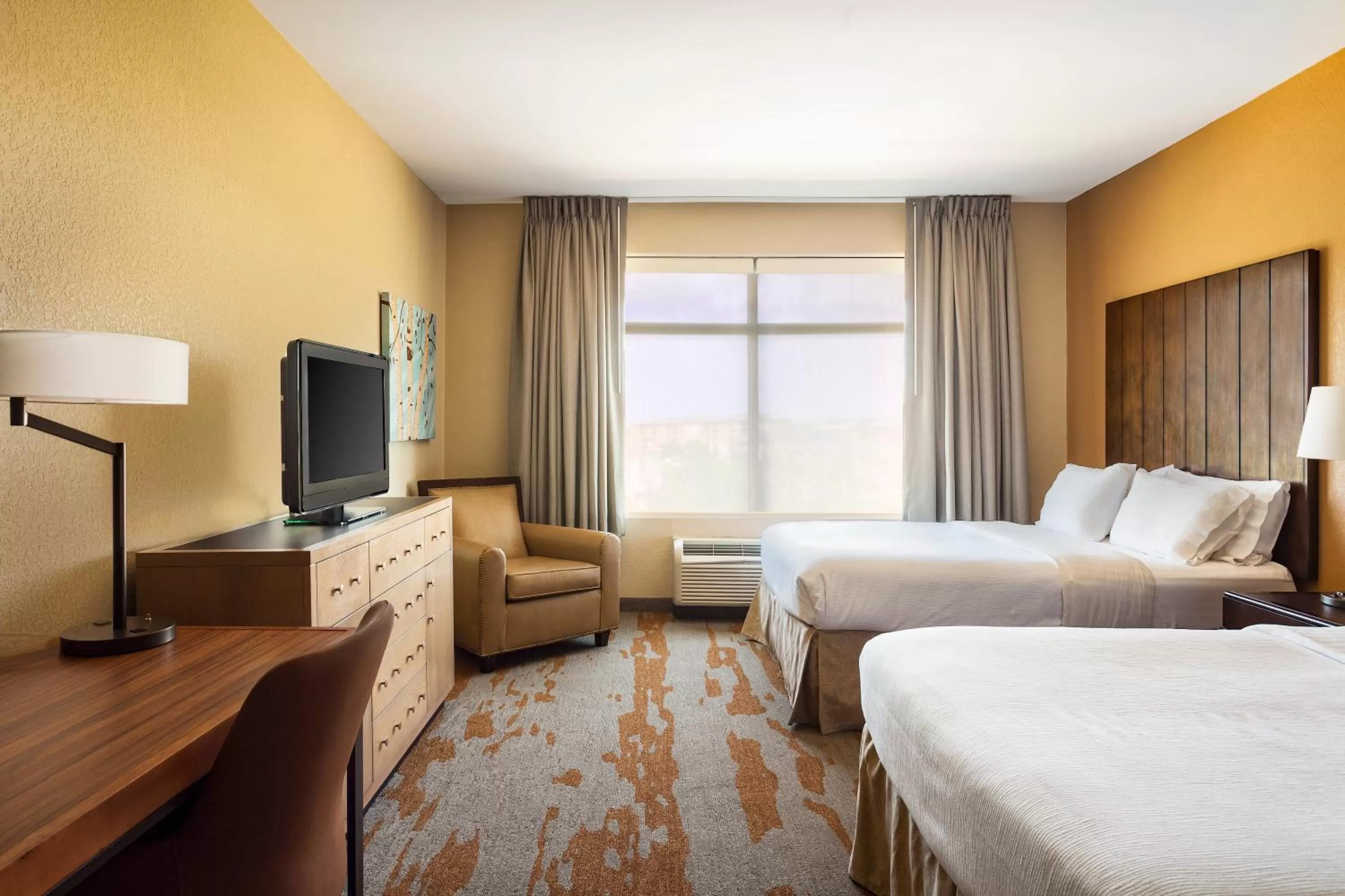 Photo of the whole room, Bed in Holiday Inn San Antonio Northwest- SeaWorld Area by IHG