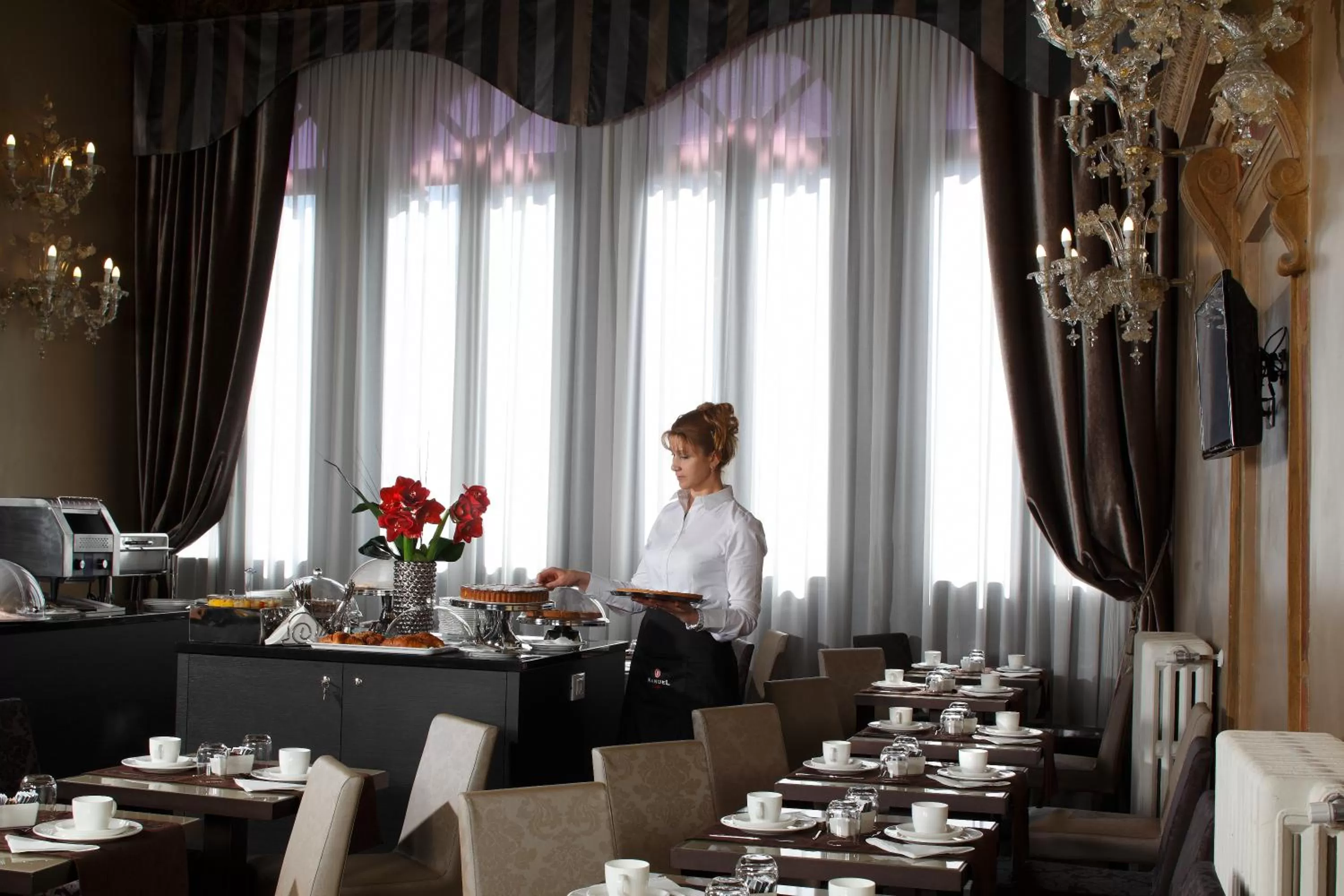 Restaurant/places to eat in Arcadia Boutique Hotel