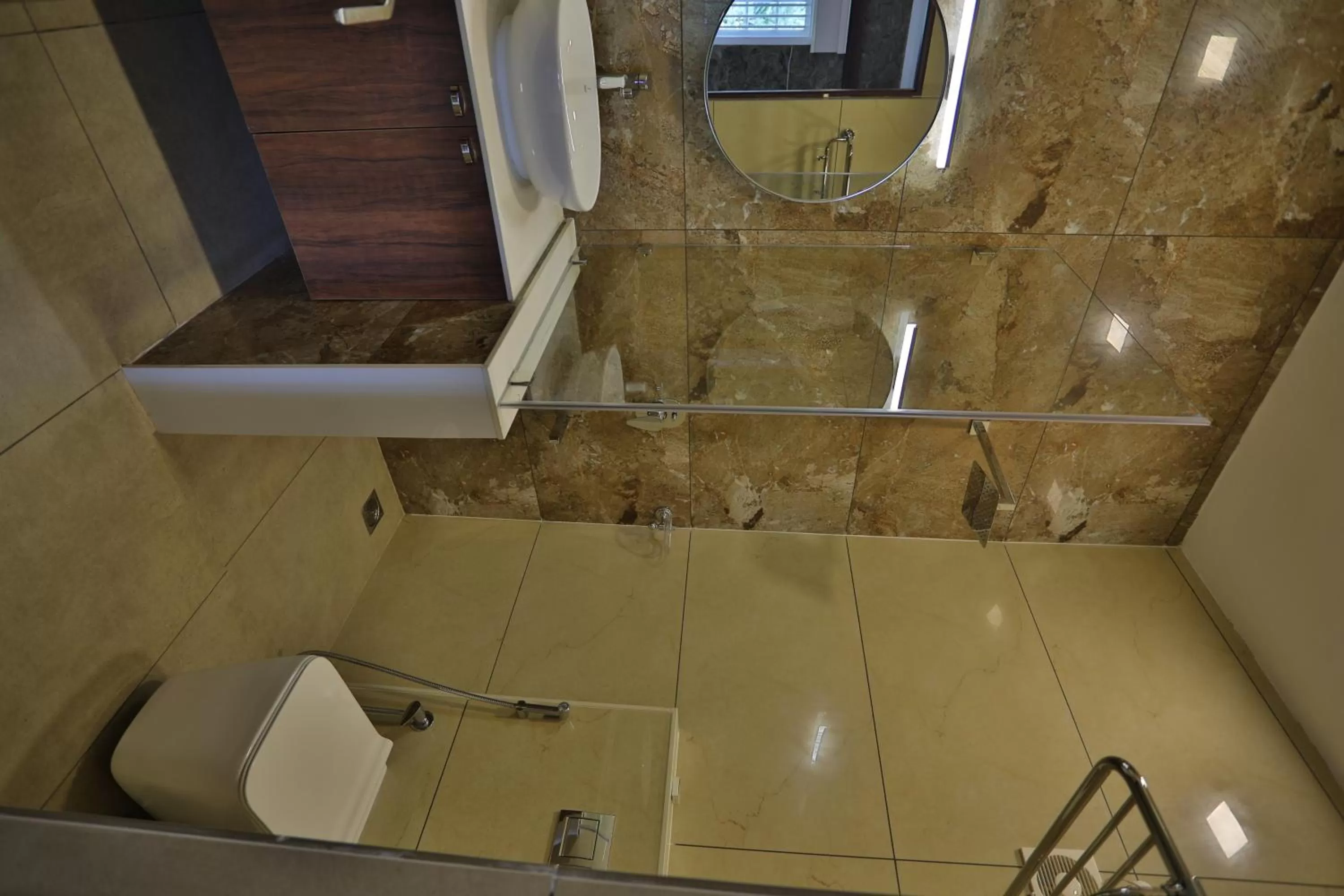 Bathroom in Chithirapuram Palace