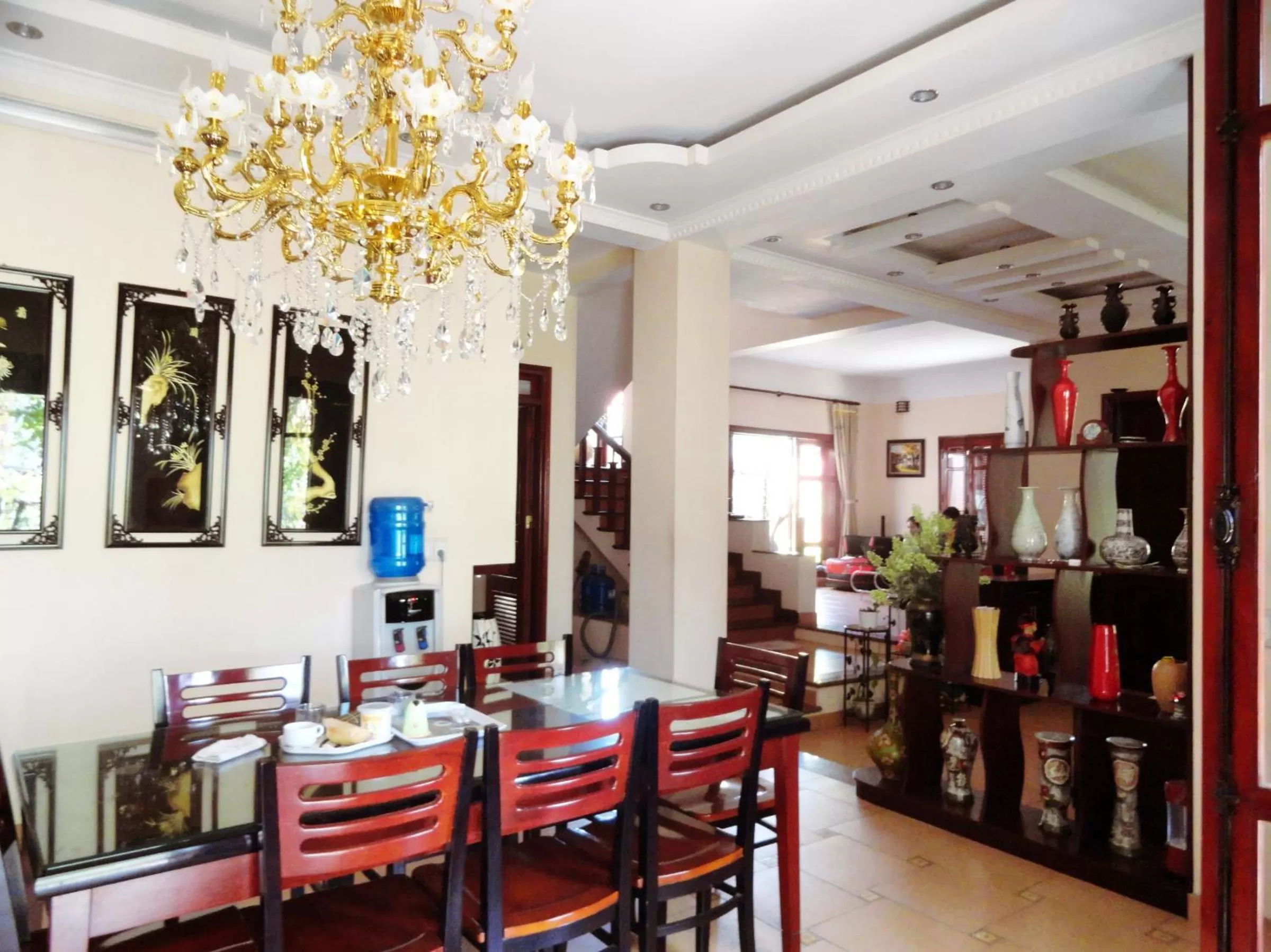 Dining area in Hạ Long Lily Homestay