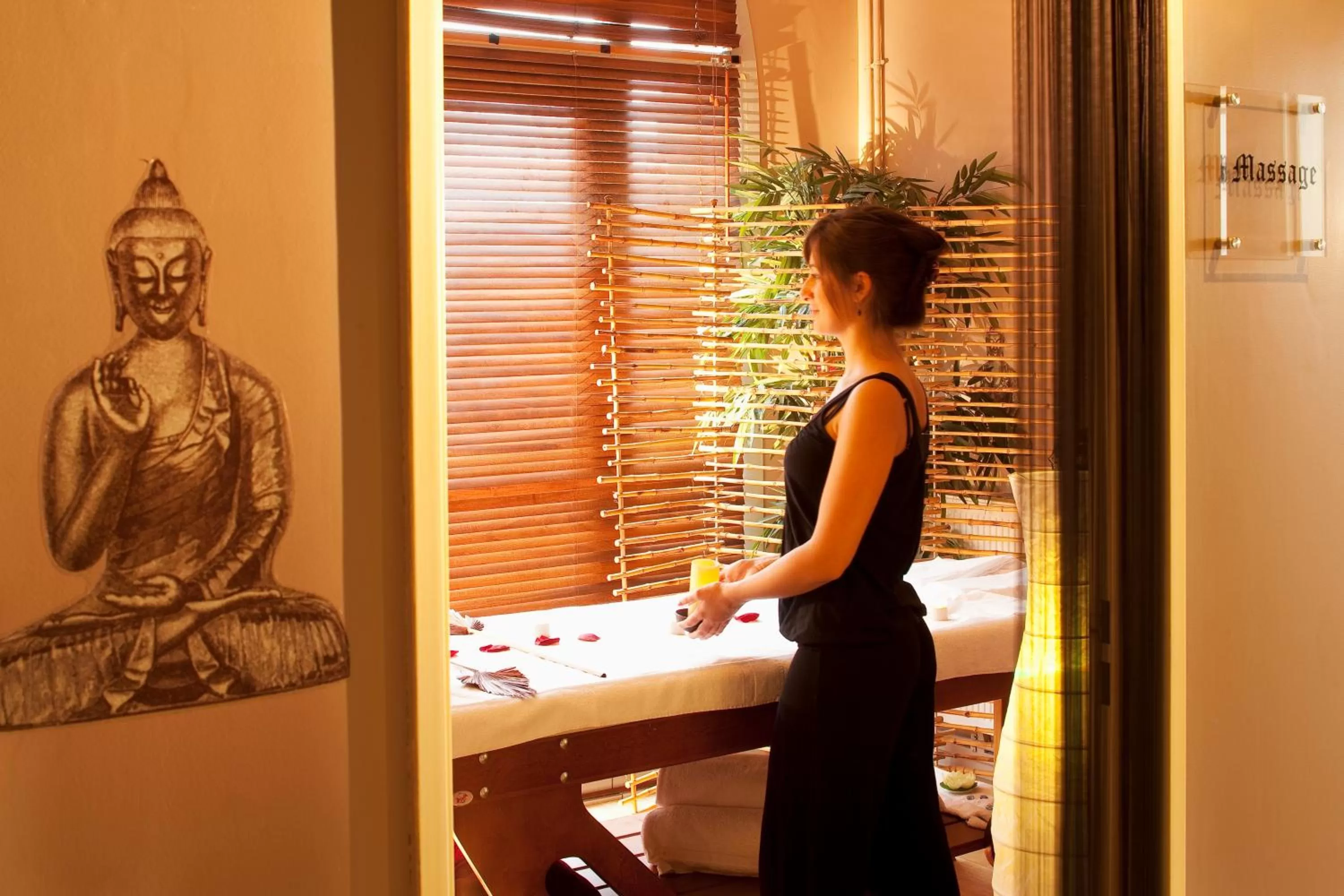 Spa and wellness centre/facilities in Dream Castle Hotel Marne La Vallee