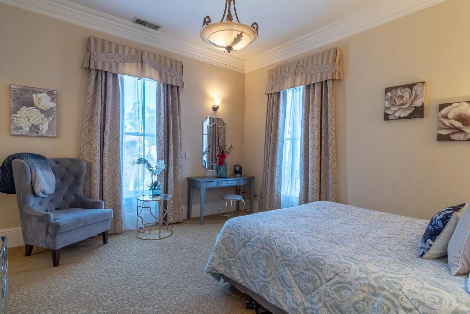 Bedroom, Bed in Chateau Coralini