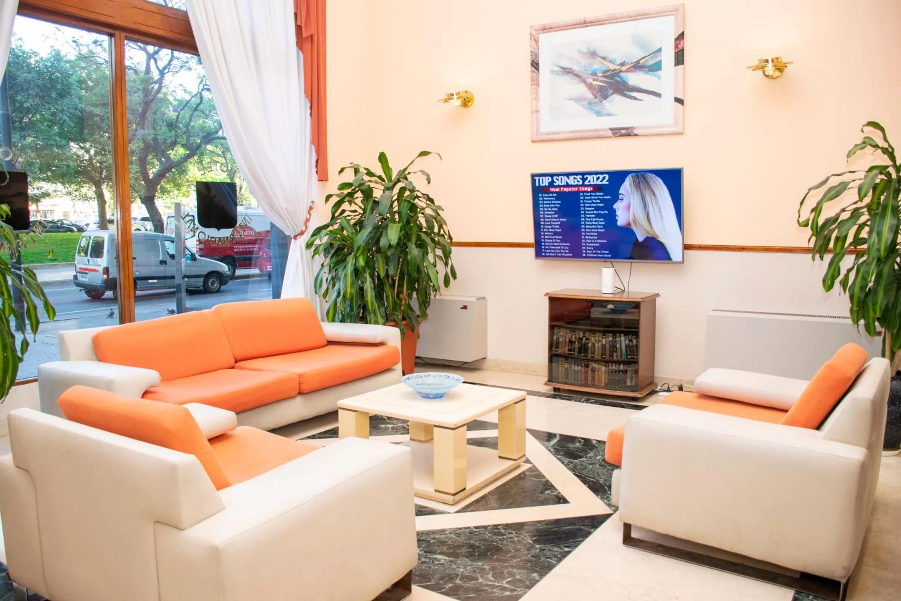 TV and multimedia in Hotel Internacional