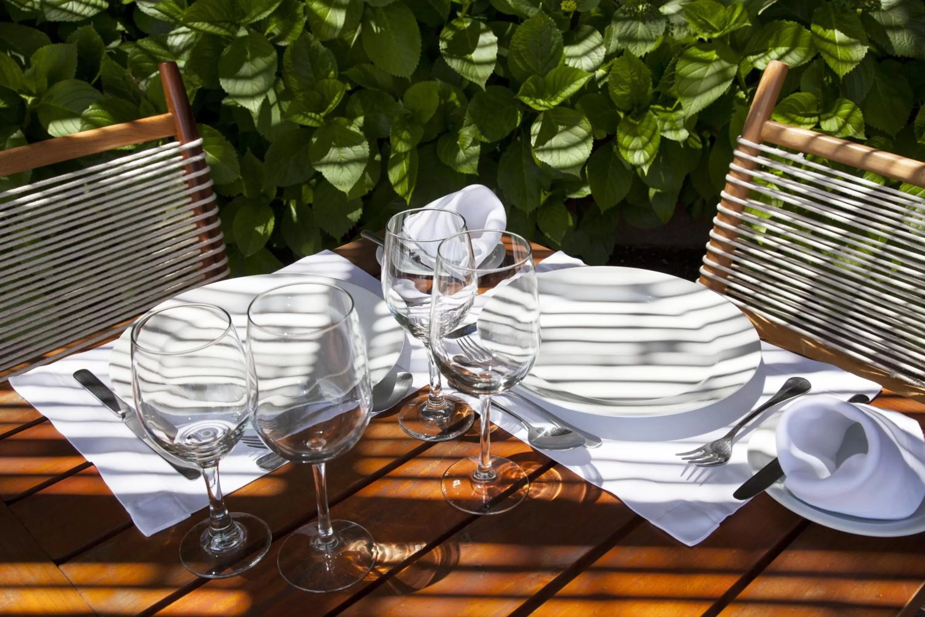 Restaurant/places to eat in Hotel Antumalal