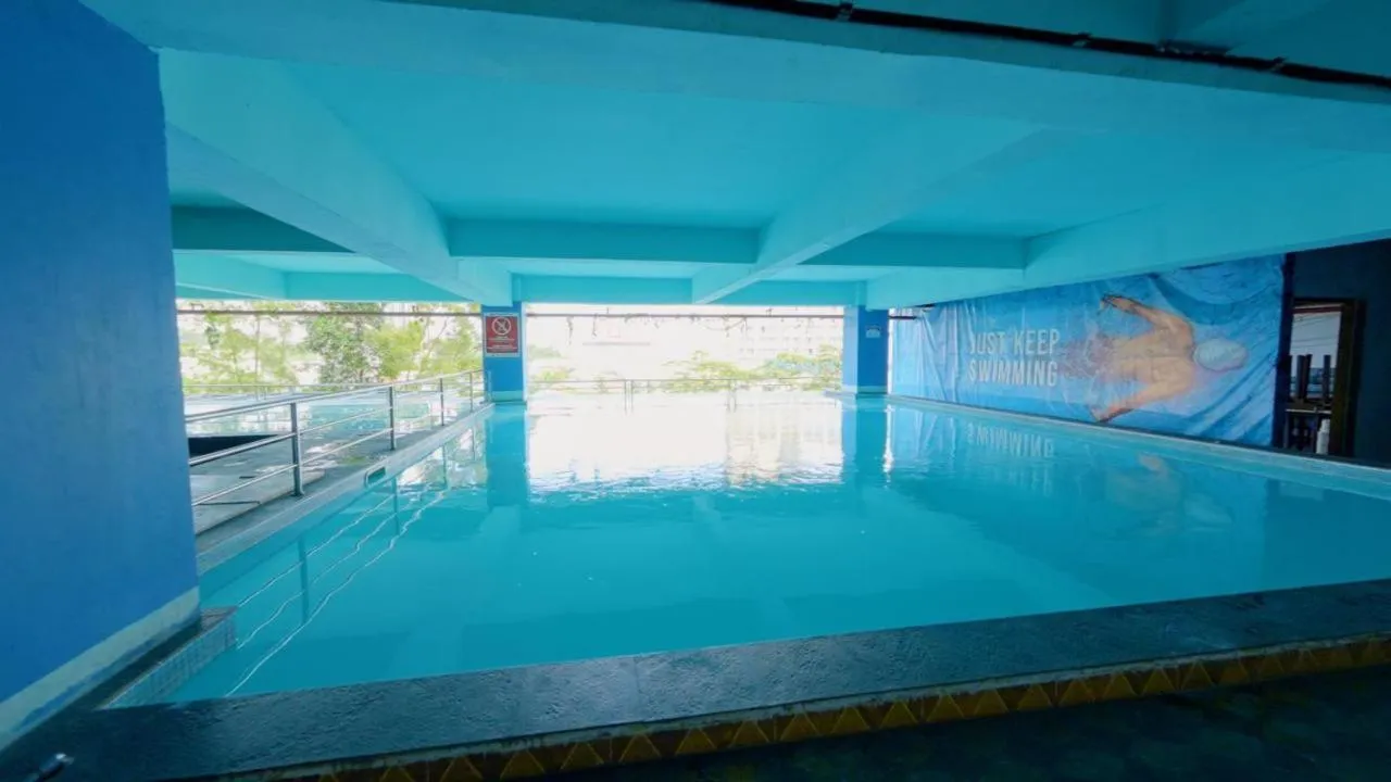 Swimming pool in King's Hotel Nagoya Batam