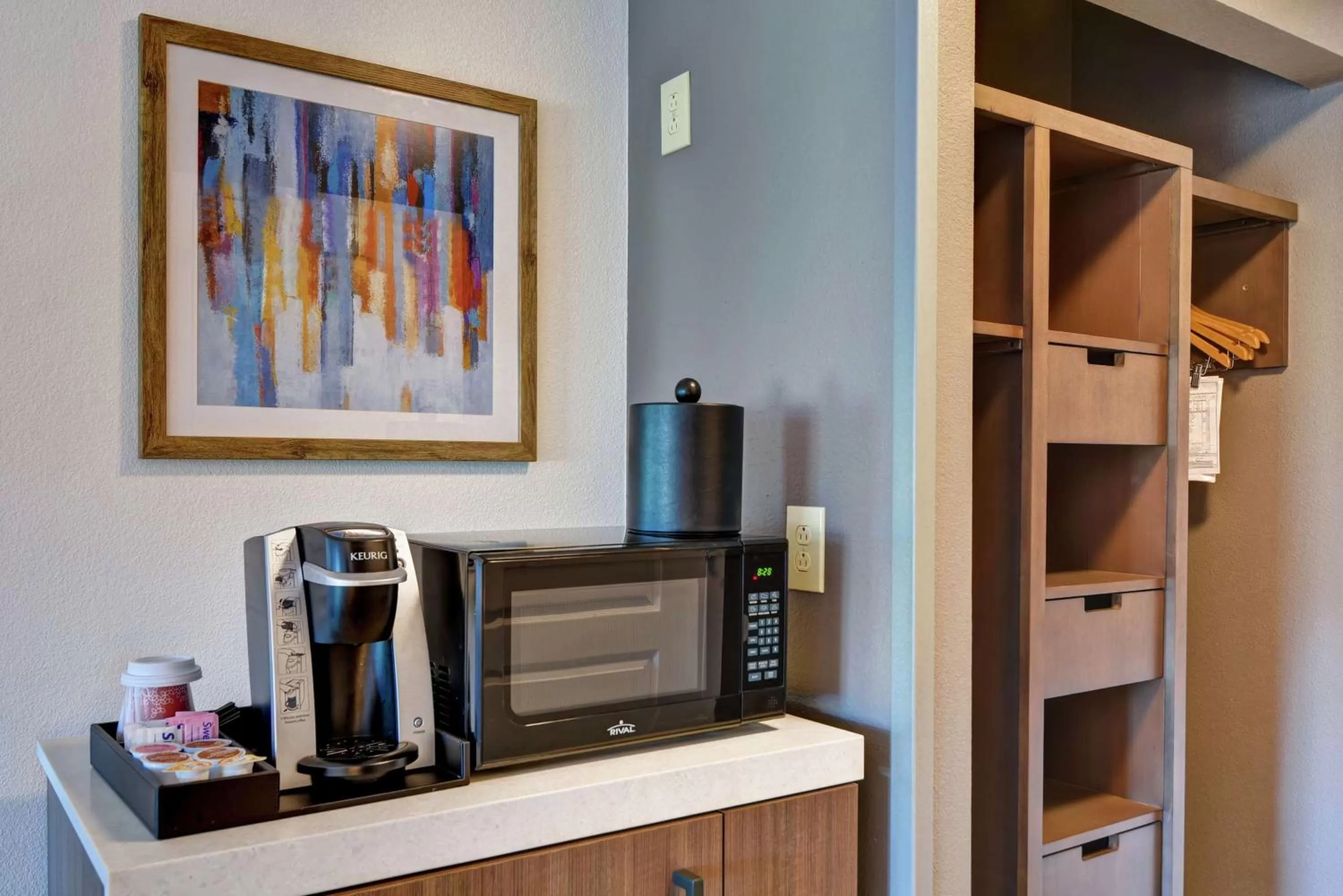 Photo of the whole room in Hilton Garden Inn Mobile East Bay / Daphne